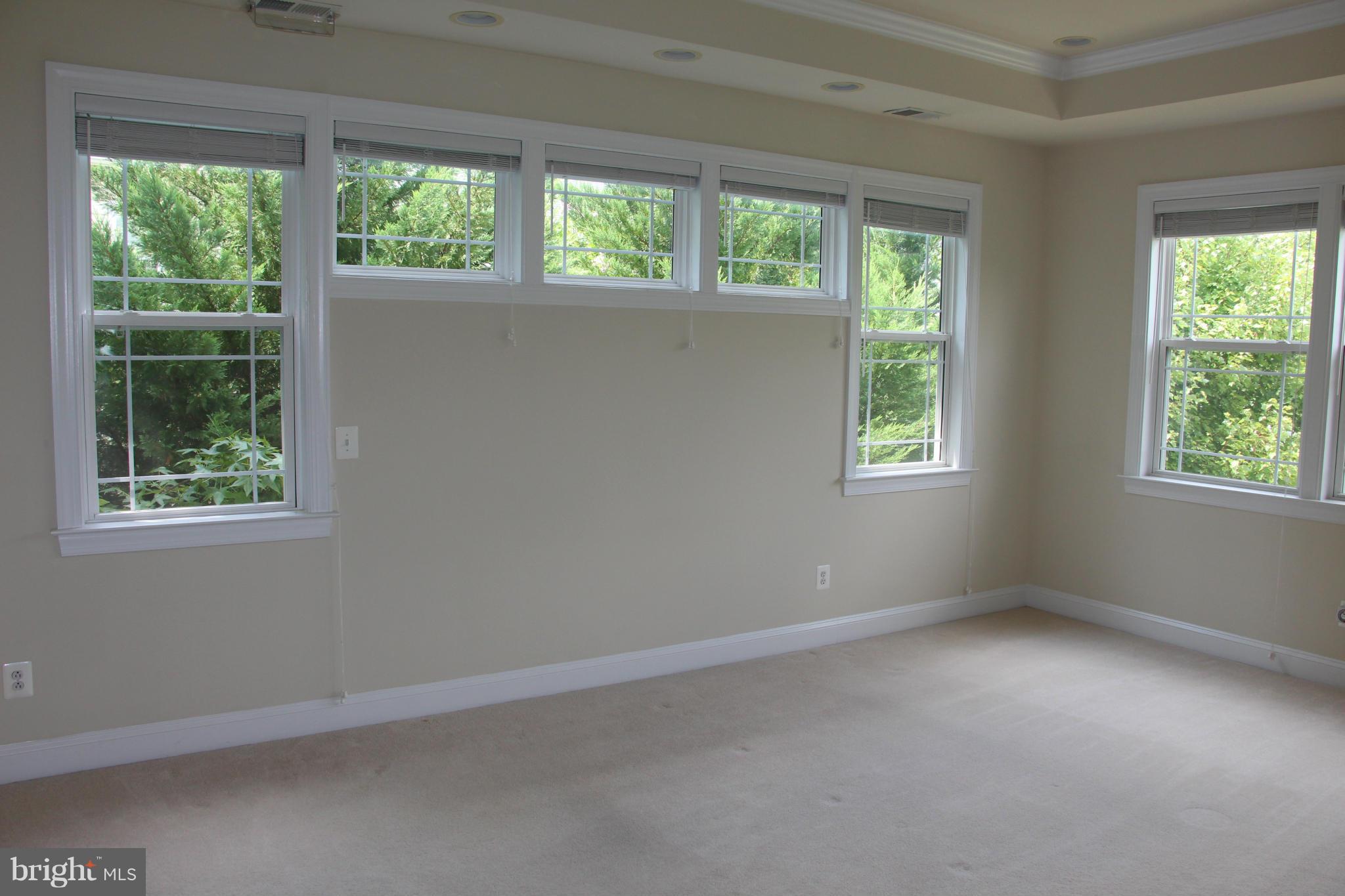 LAUREL HILL LANDBAY - Residential