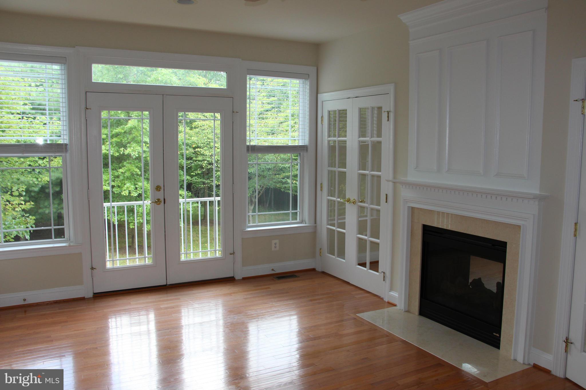 LAUREL HILL LANDBAY - Residential