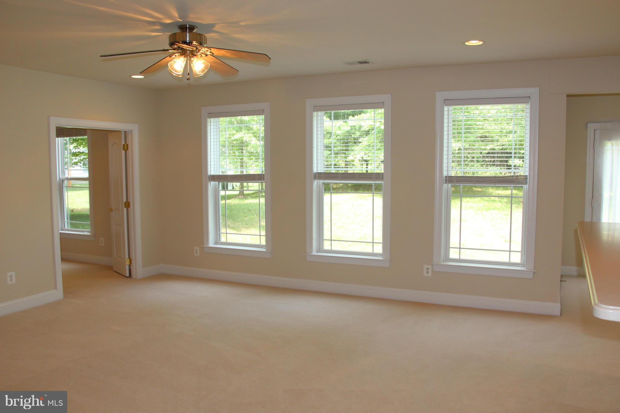 LAUREL HILL LANDBAY - Residential