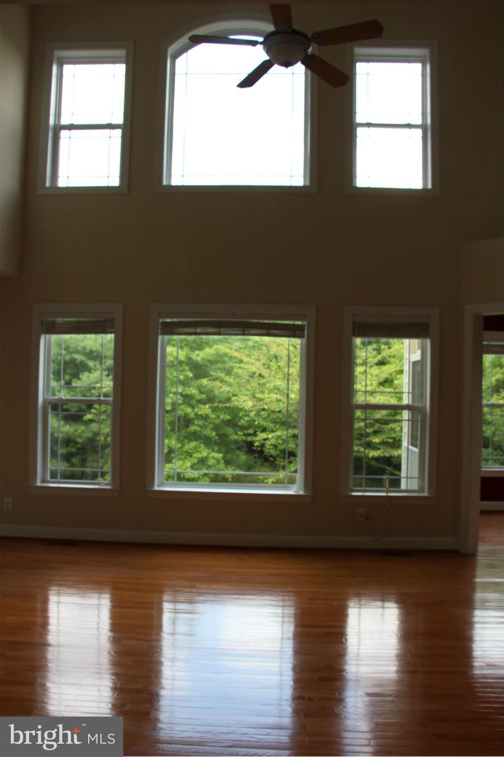 LAUREL HILL LANDBAY - Residential