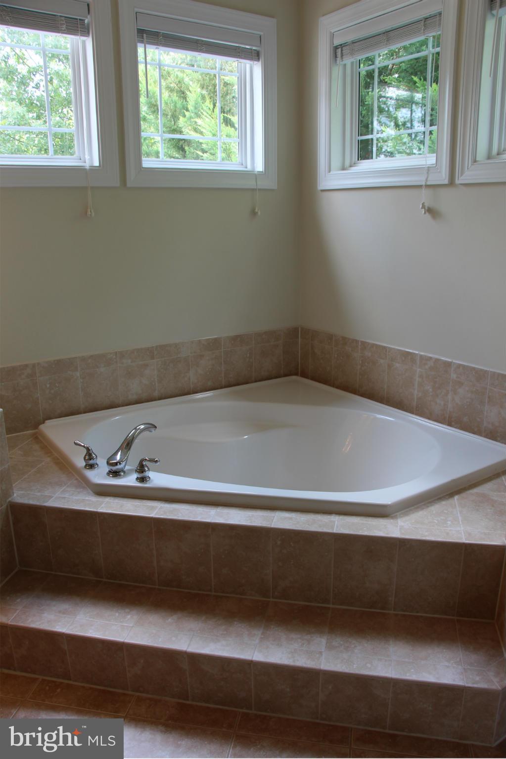 LAUREL HILL LANDBAY - Residential