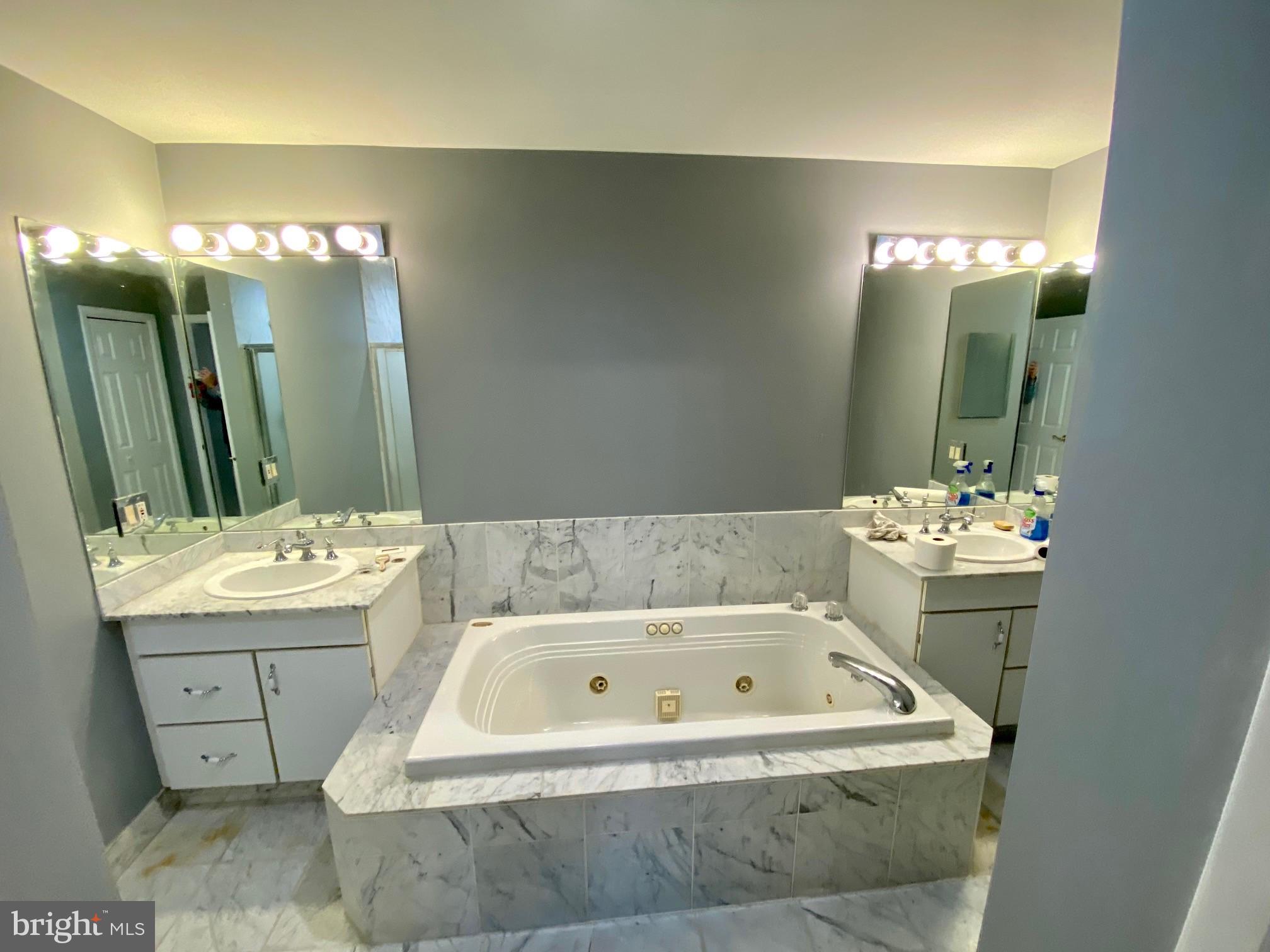 HERITAGE HARBOUR - Residential Lease