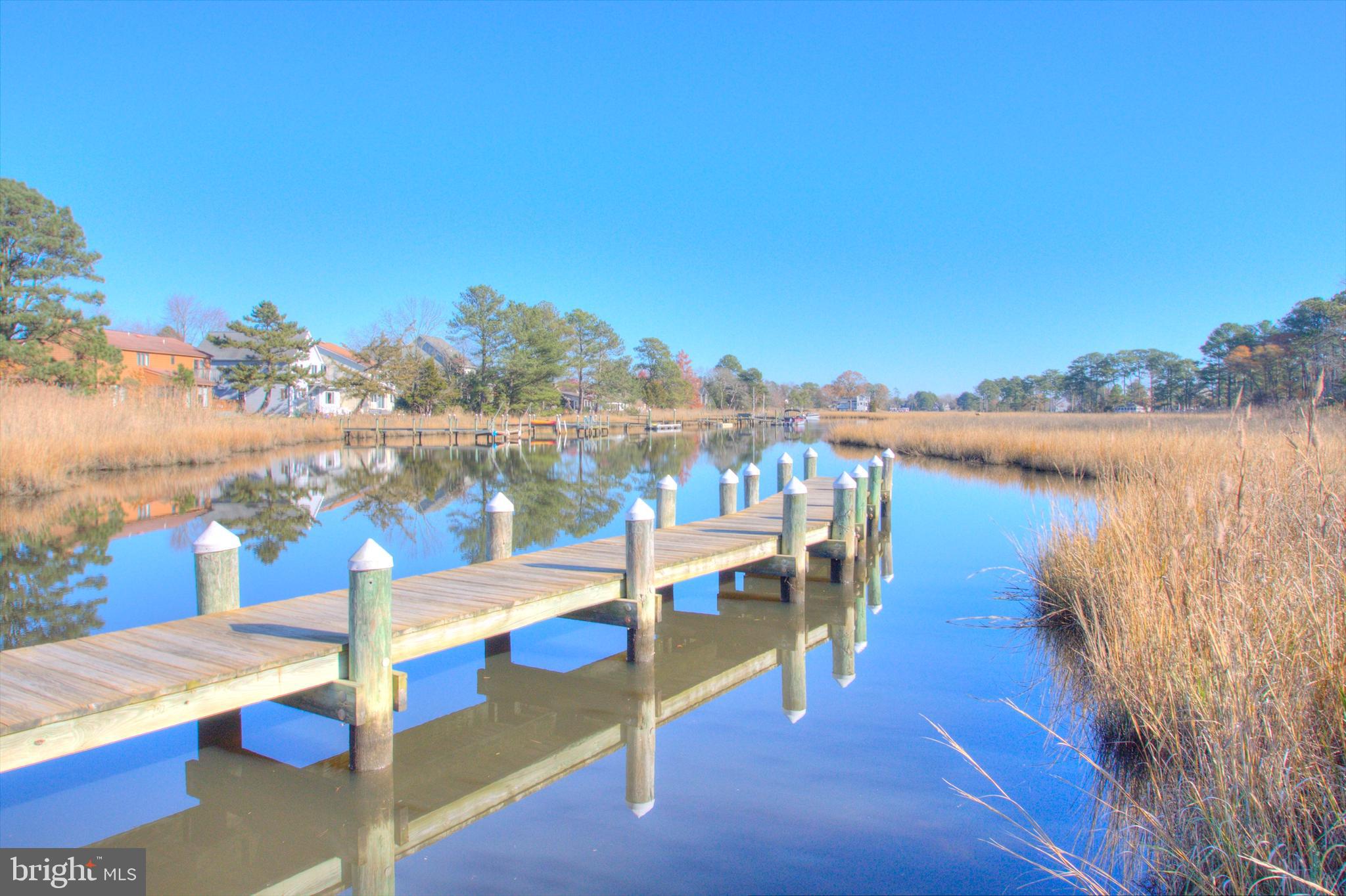 CREEKSIDE - Residential