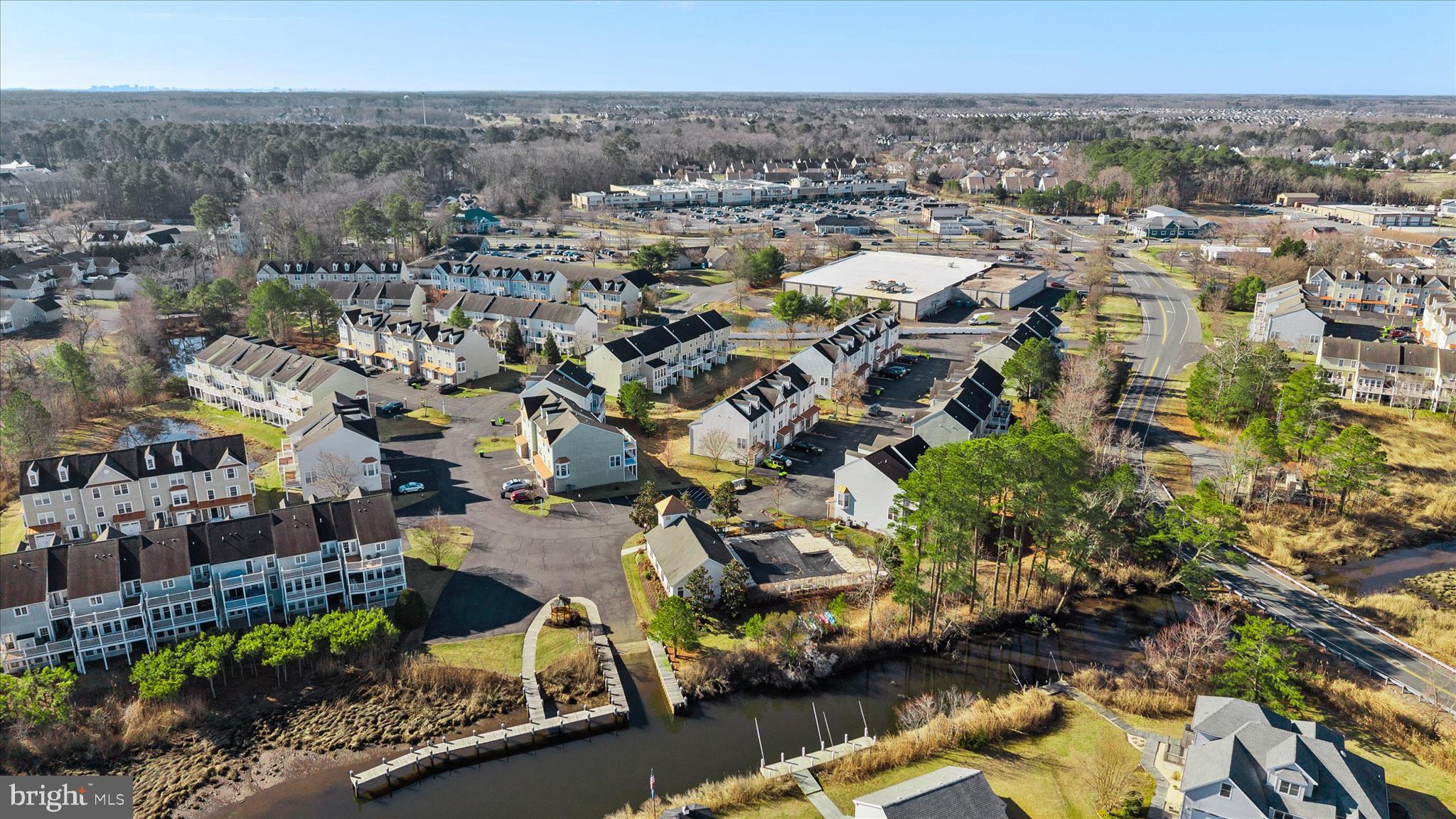 CREEKSIDE - Residential