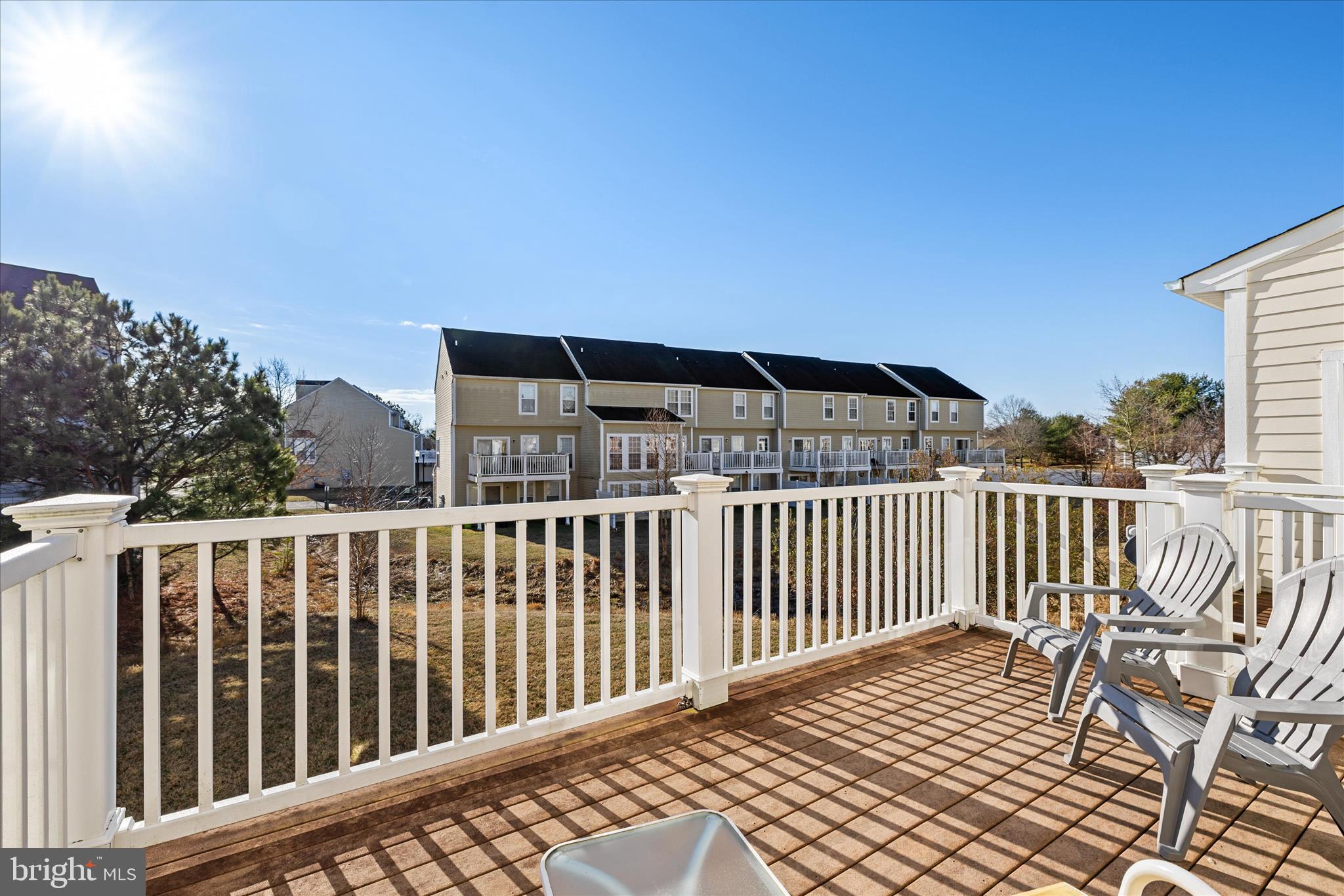 CREEKSIDE - Residential