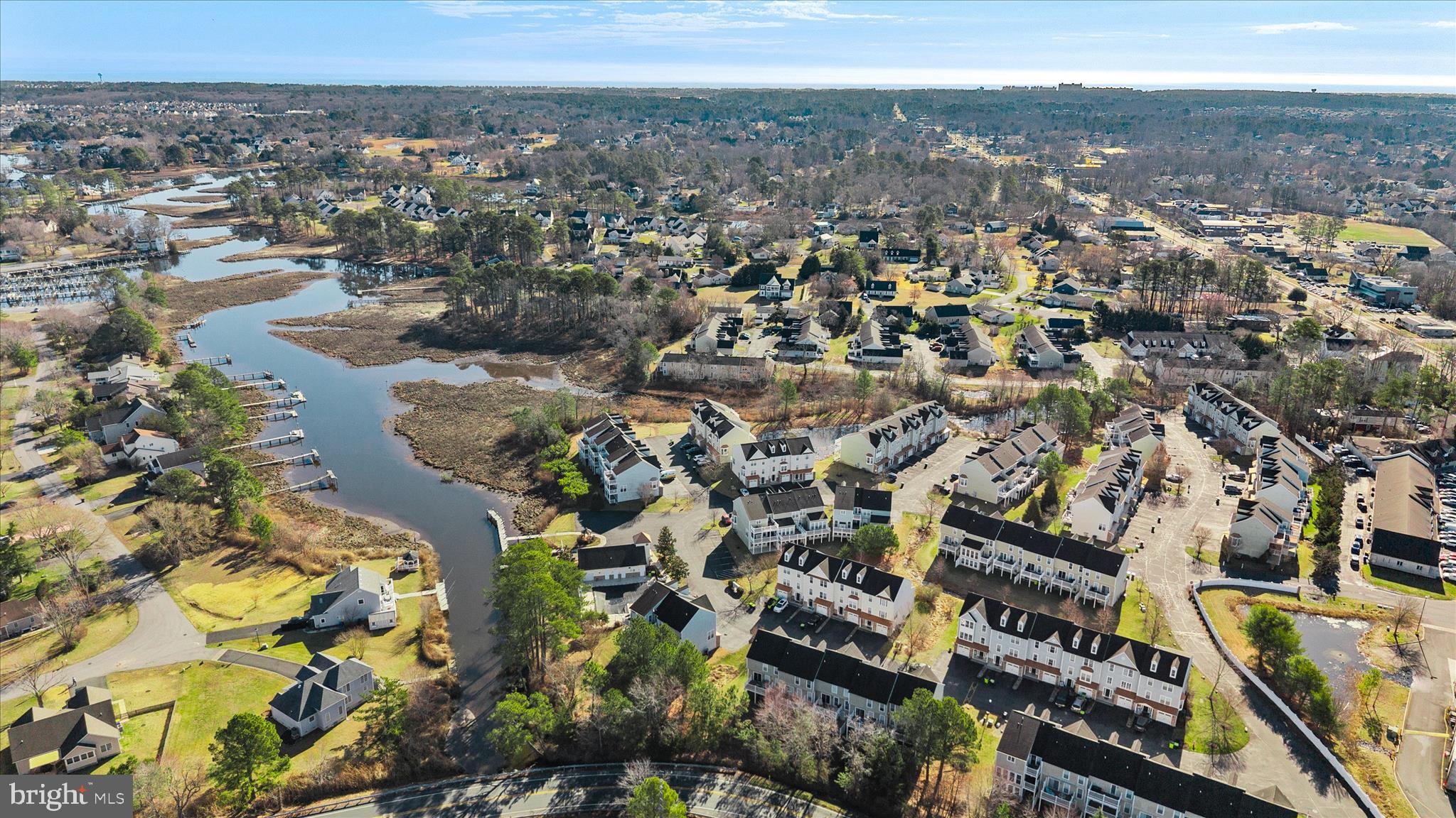 CREEKSIDE - Residential