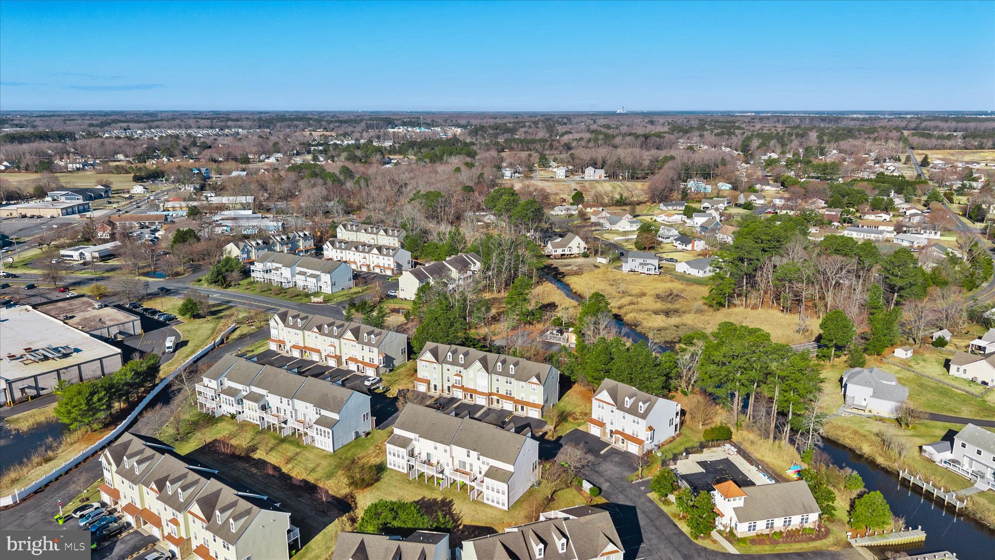 CREEKSIDE - Residential