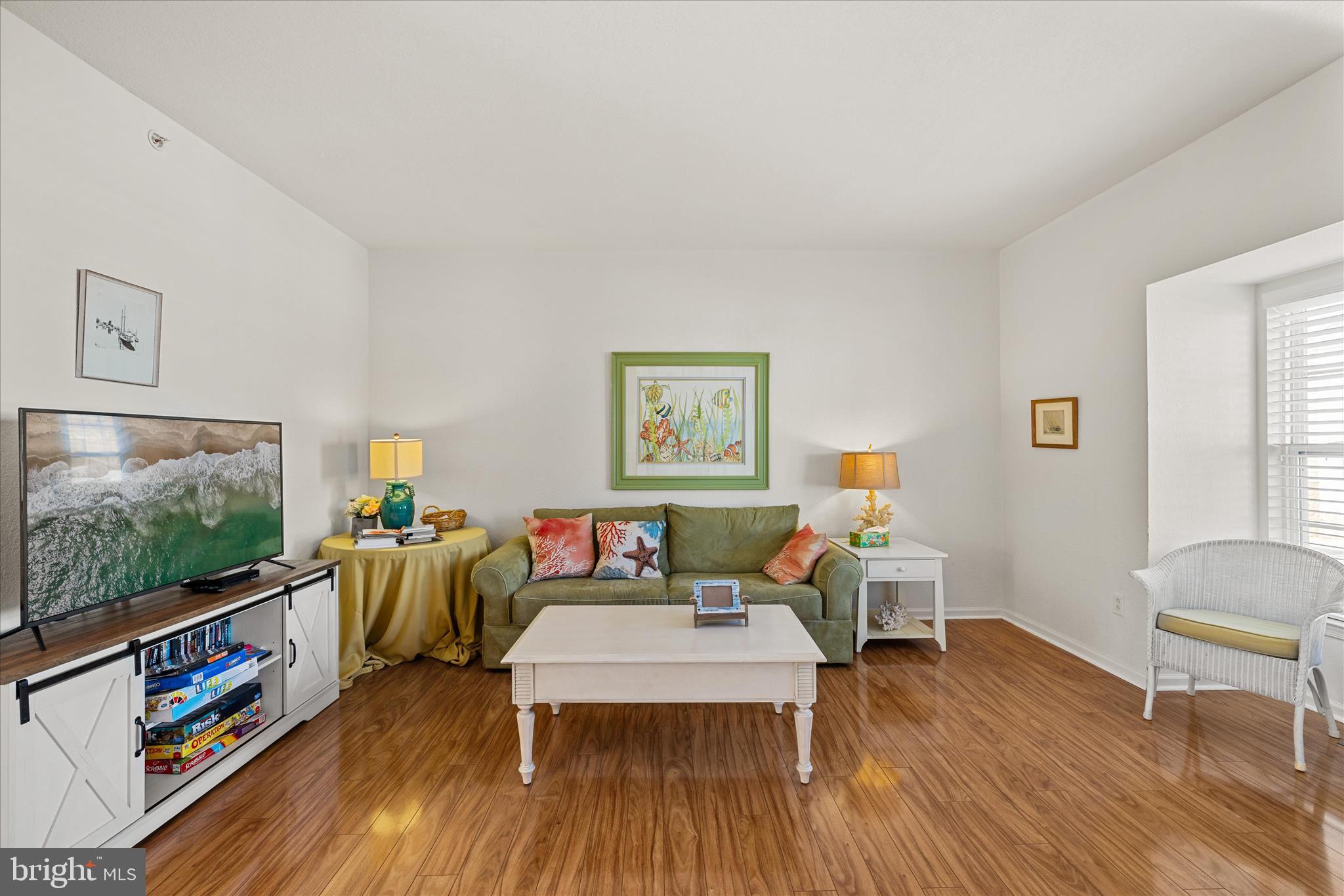 CREEKSIDE - Residential