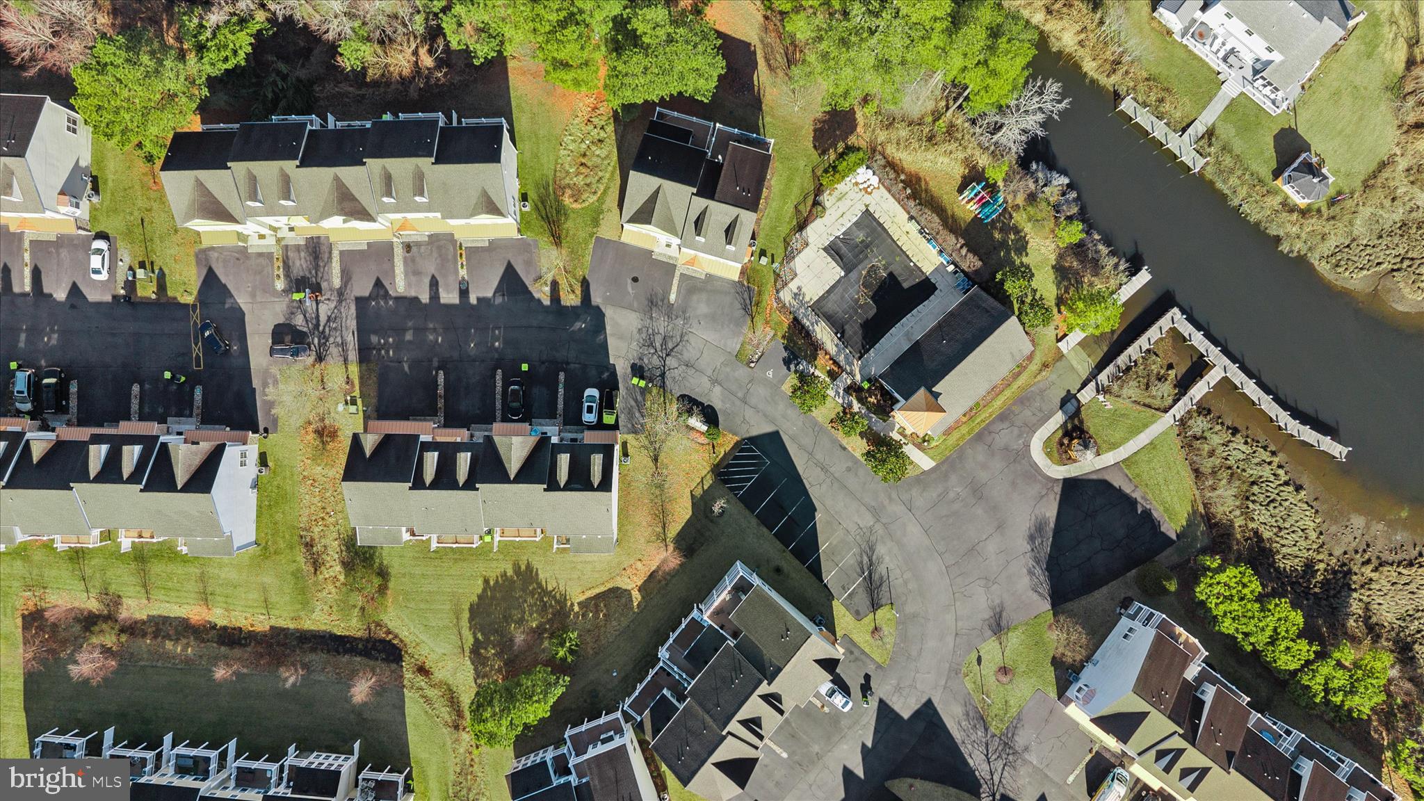 CREEKSIDE - Residential