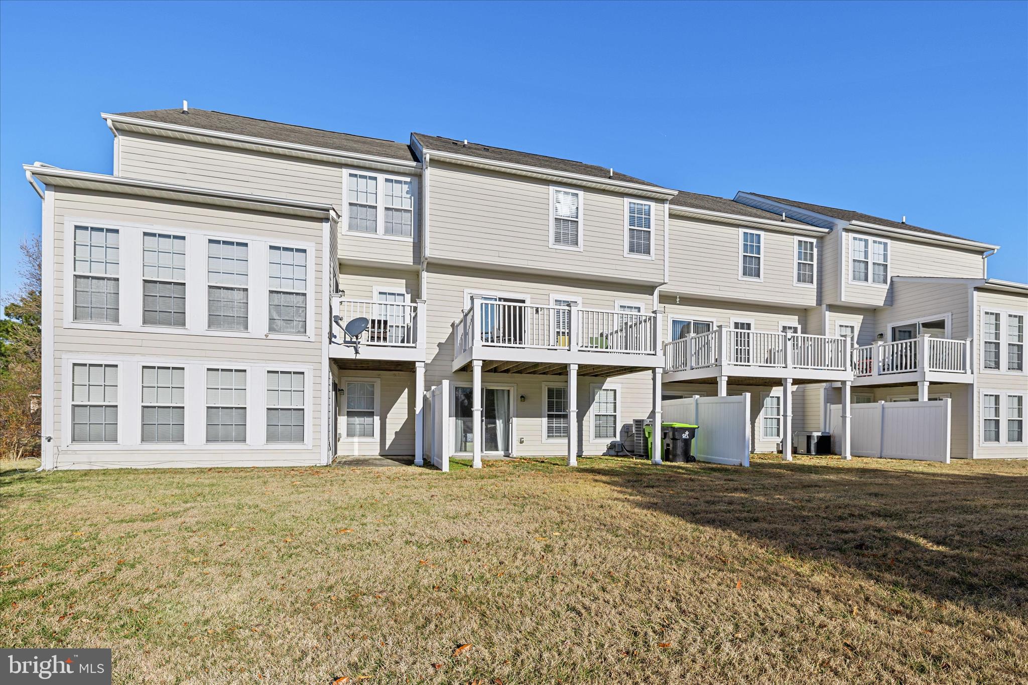 CREEKSIDE - Residential