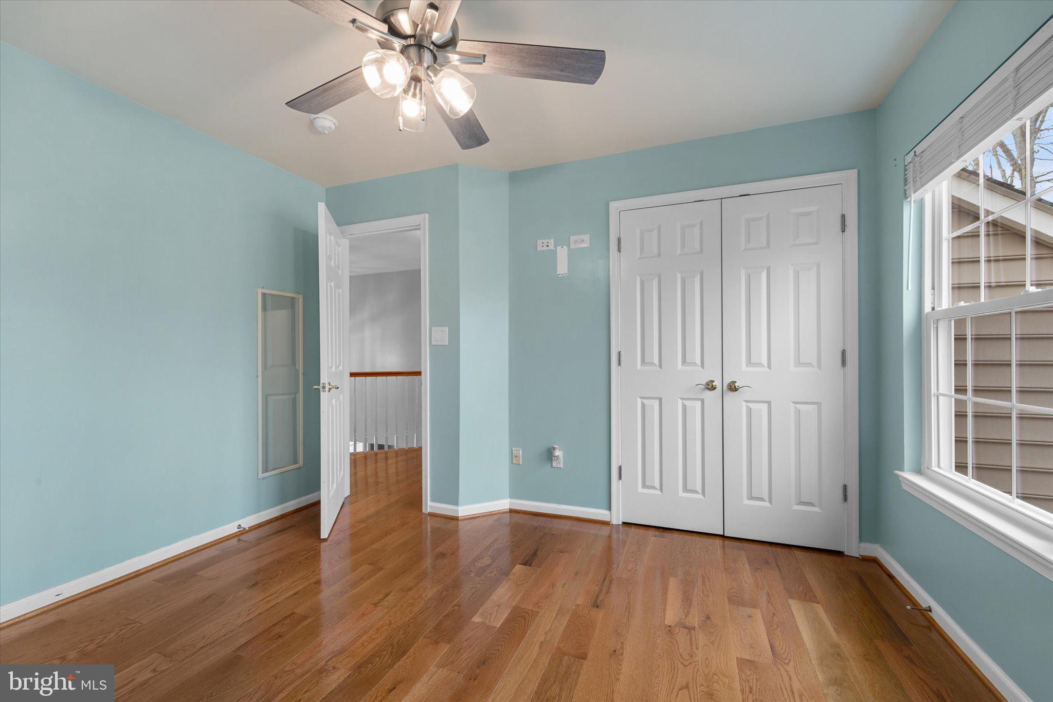 ISLAND CREEK WOODS - Residential