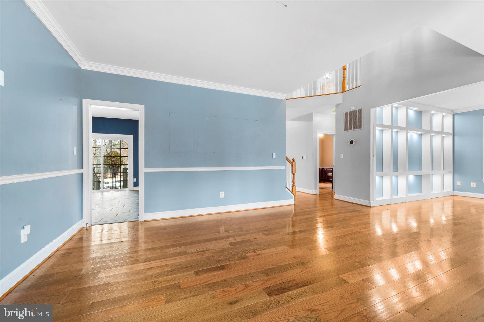 ISLAND CREEK WOODS - Residential