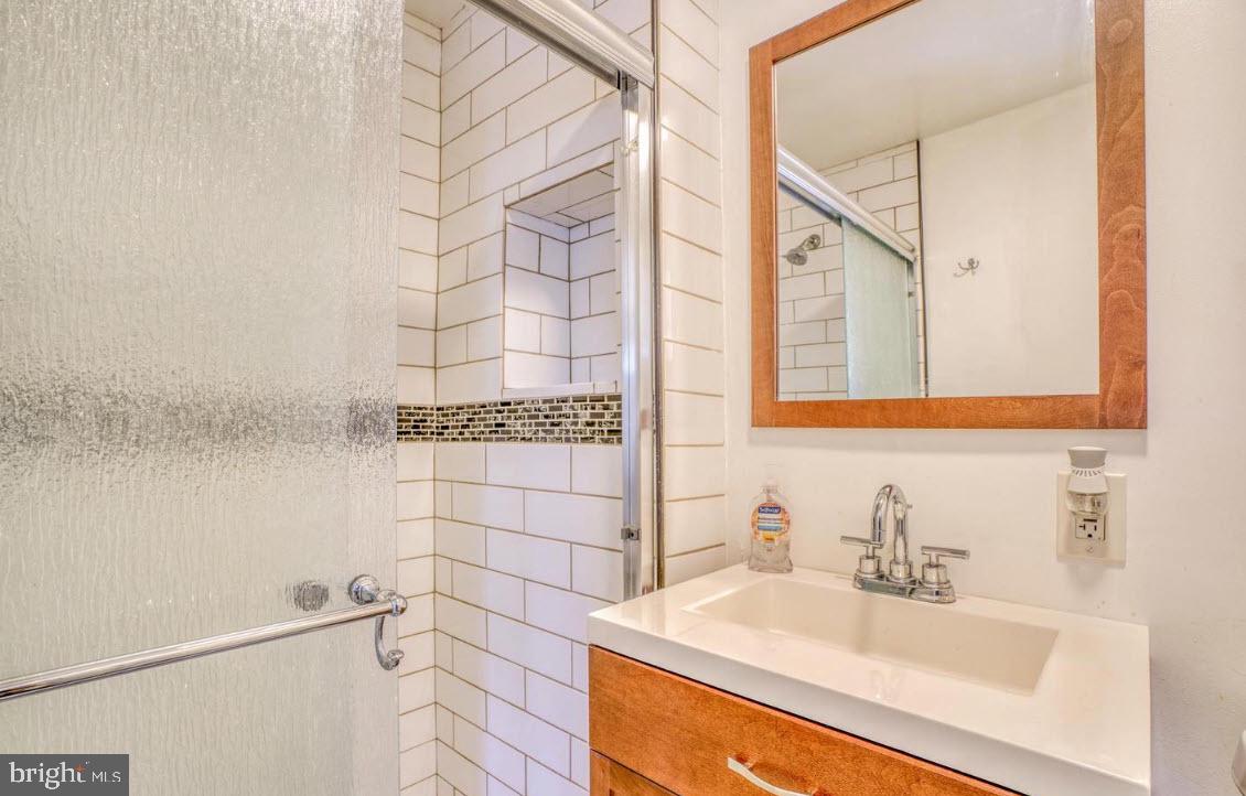 FELLS POINT HISTORIC DISTRICT - Residential Lease