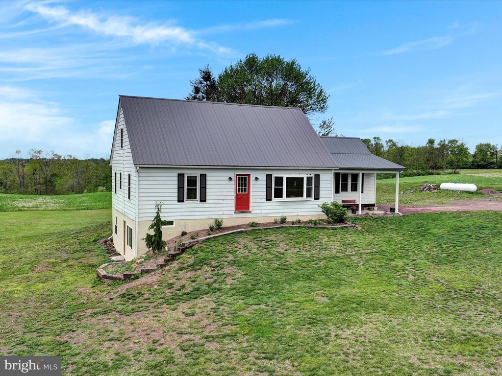 Photo of 805 S Crossroads Road, LYKENS, PA 17048 (MLS # PADA2050792)