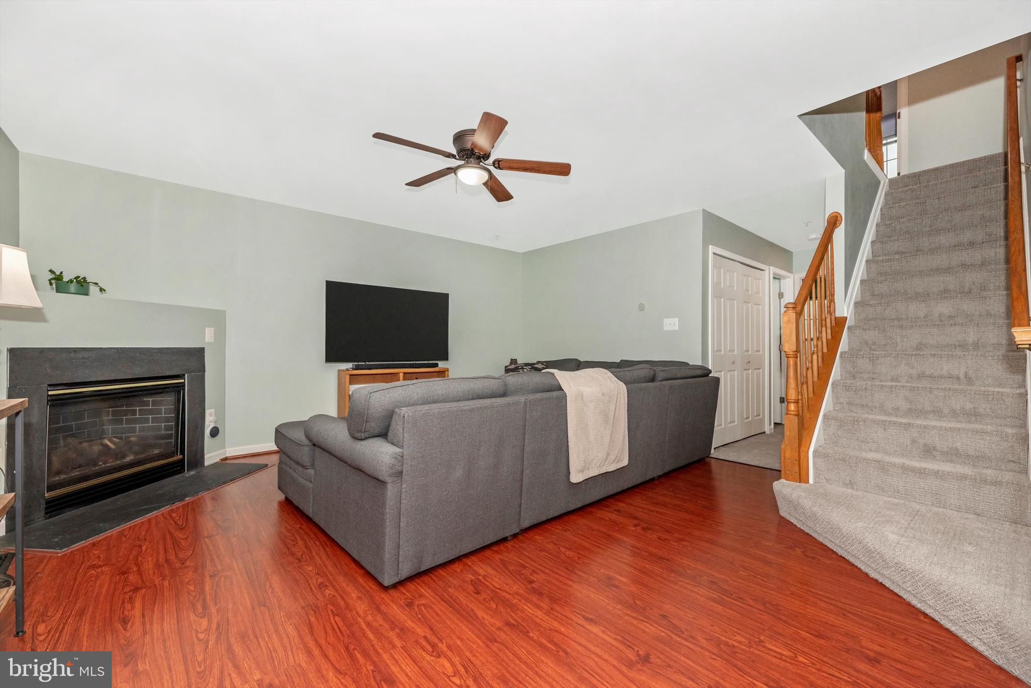 BALLENGER CREEK CENTER POND - Residential