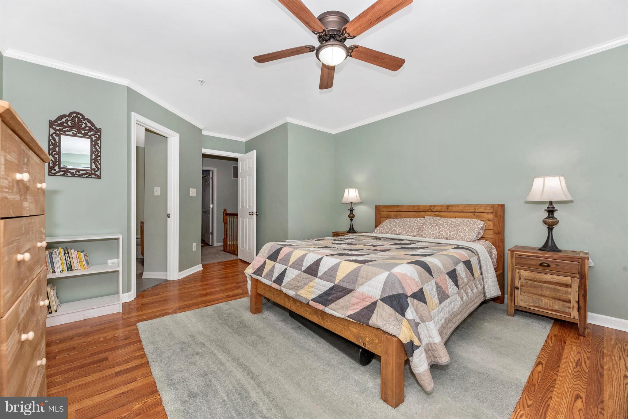 BALLENGER CREEK CENTER POND - Residential