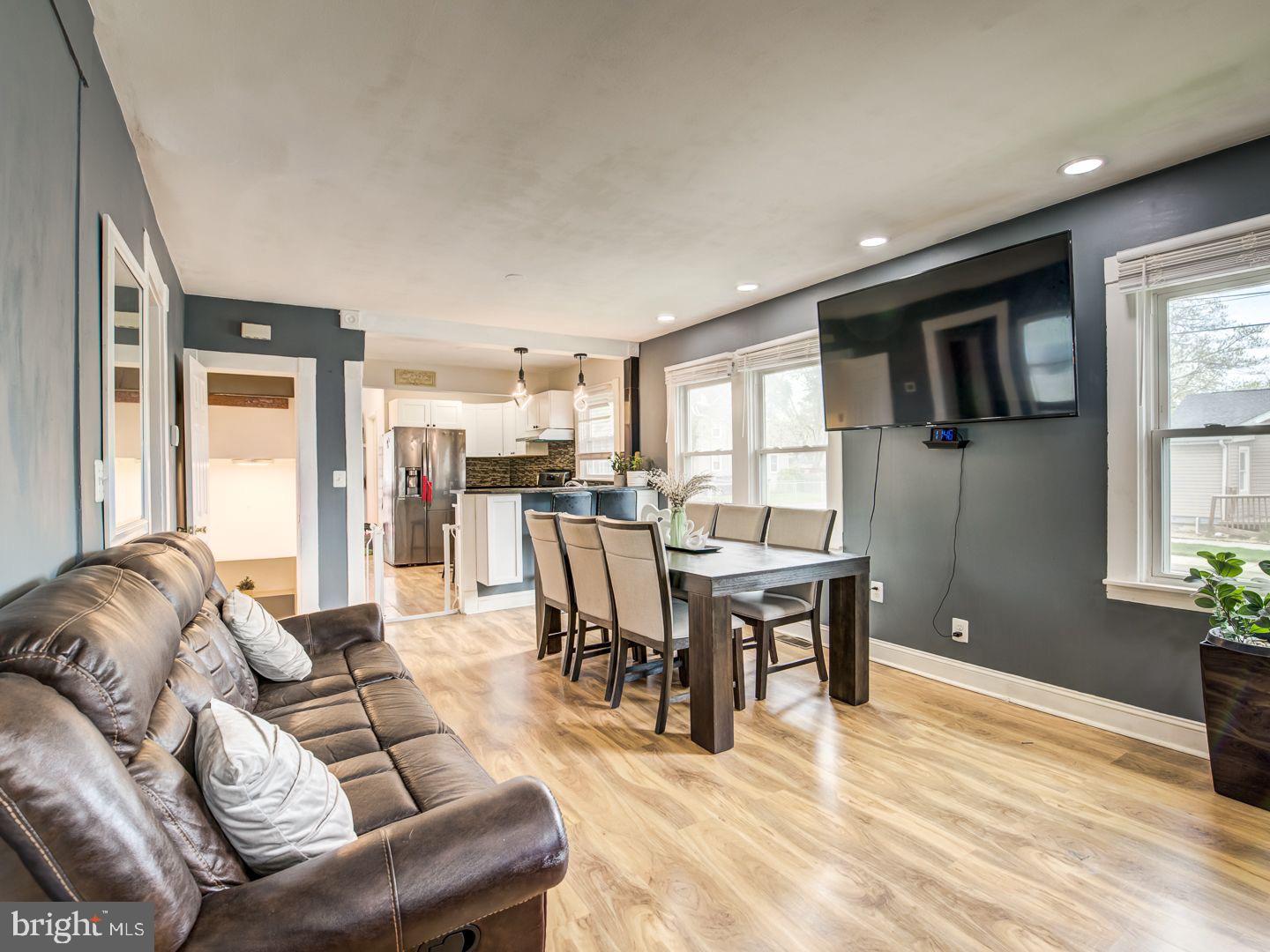 BARSTOW & BUNCH - Residential