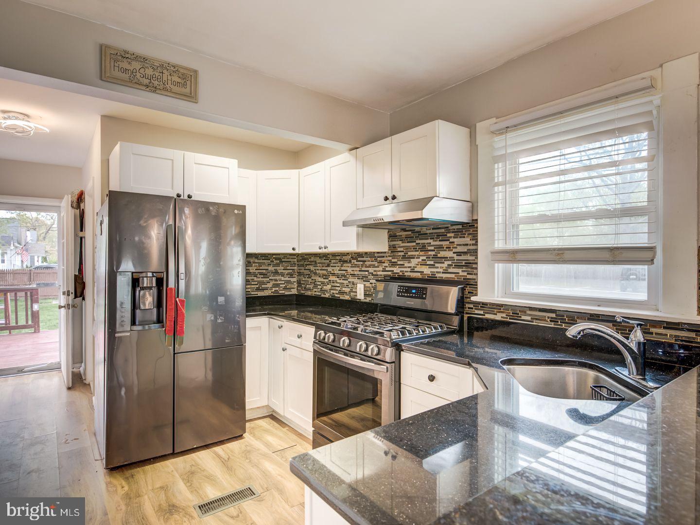 BARSTOW & BUNCH - Residential