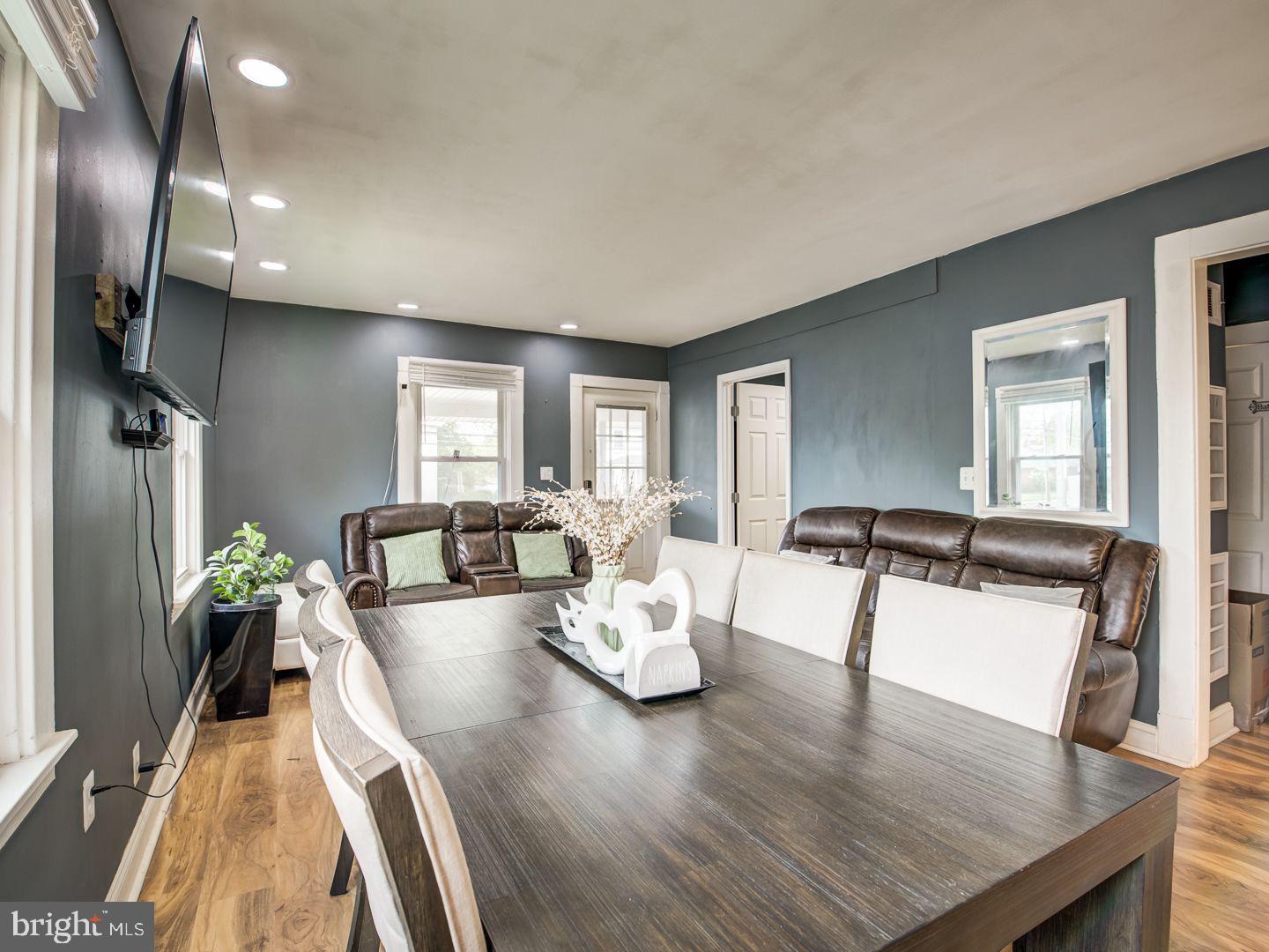 BARSTOW & BUNCH - Residential