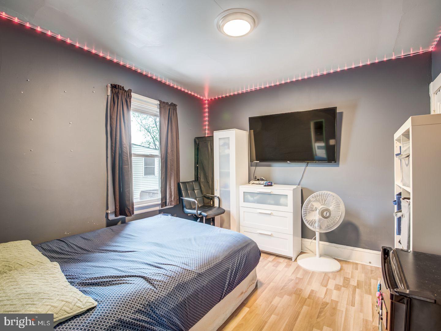 BARSTOW & BUNCH - Residential