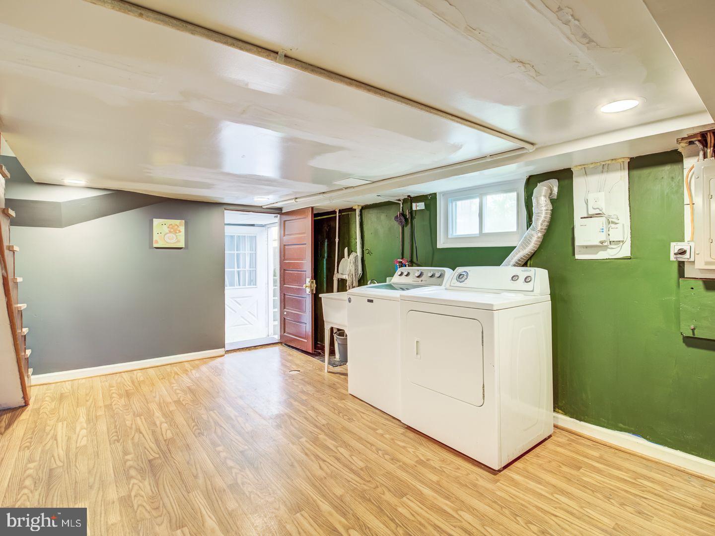 BARSTOW & BUNCH - Residential