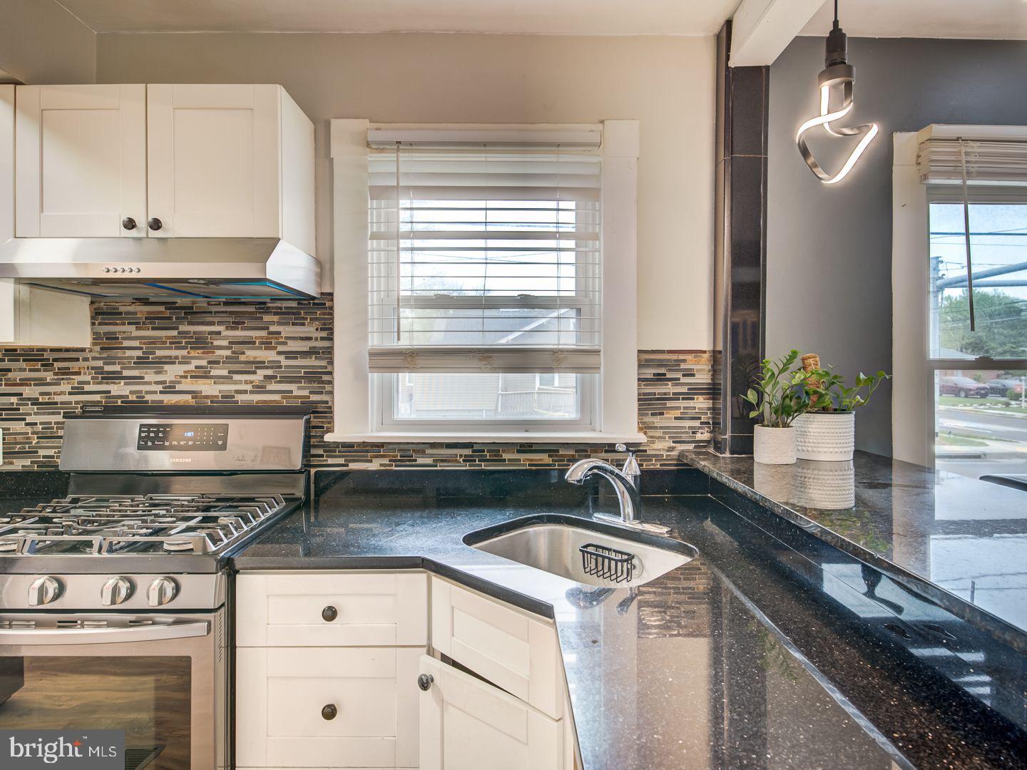 BARSTOW & BUNCH - Residential