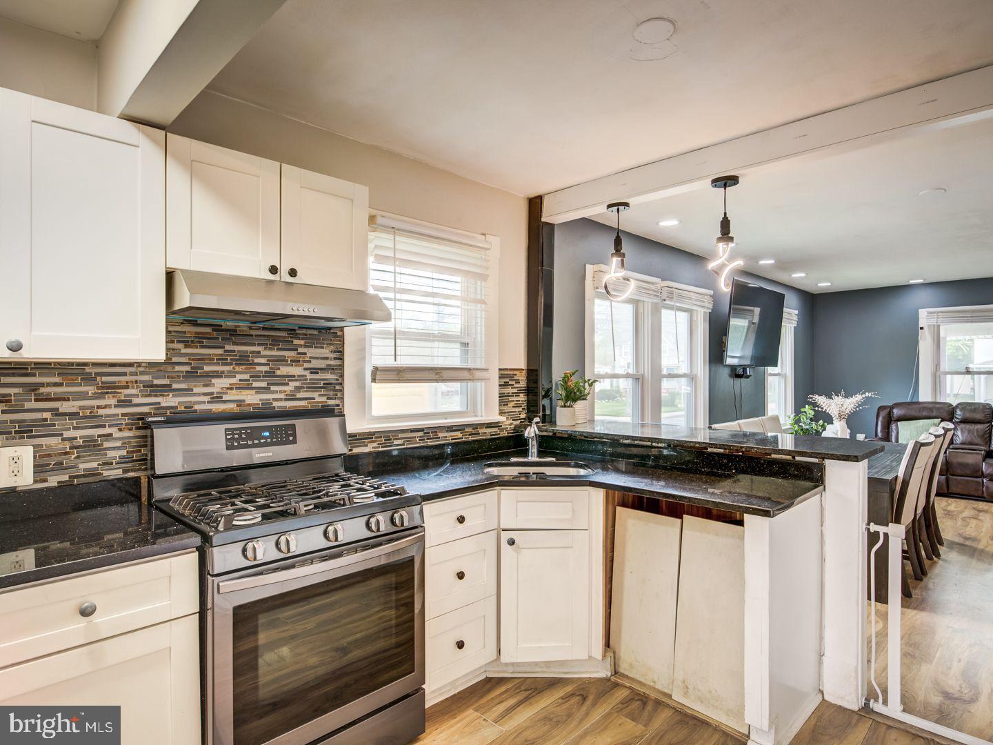 BARSTOW & BUNCH - Residential