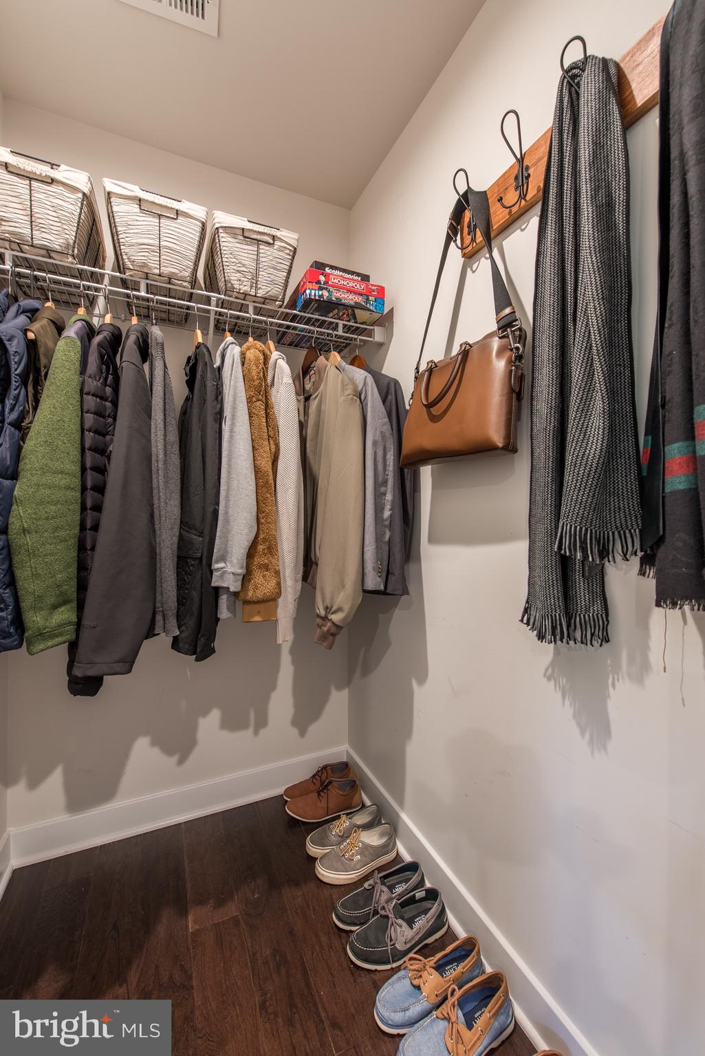 POTOMAC SHORES - Residential