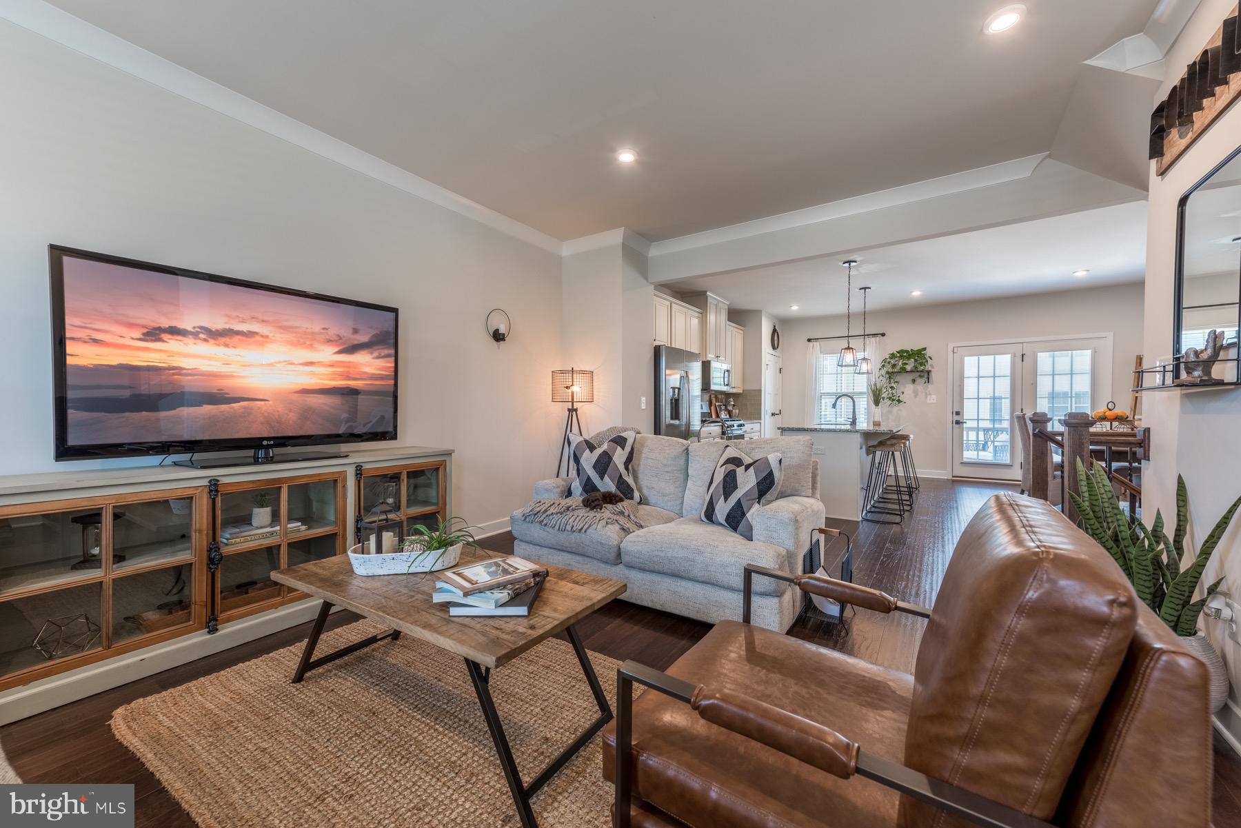 POTOMAC SHORES - Residential