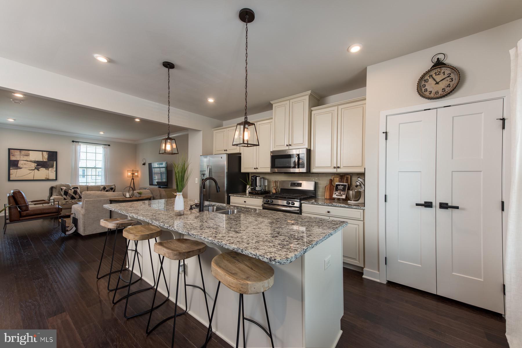 POTOMAC SHORES - Residential