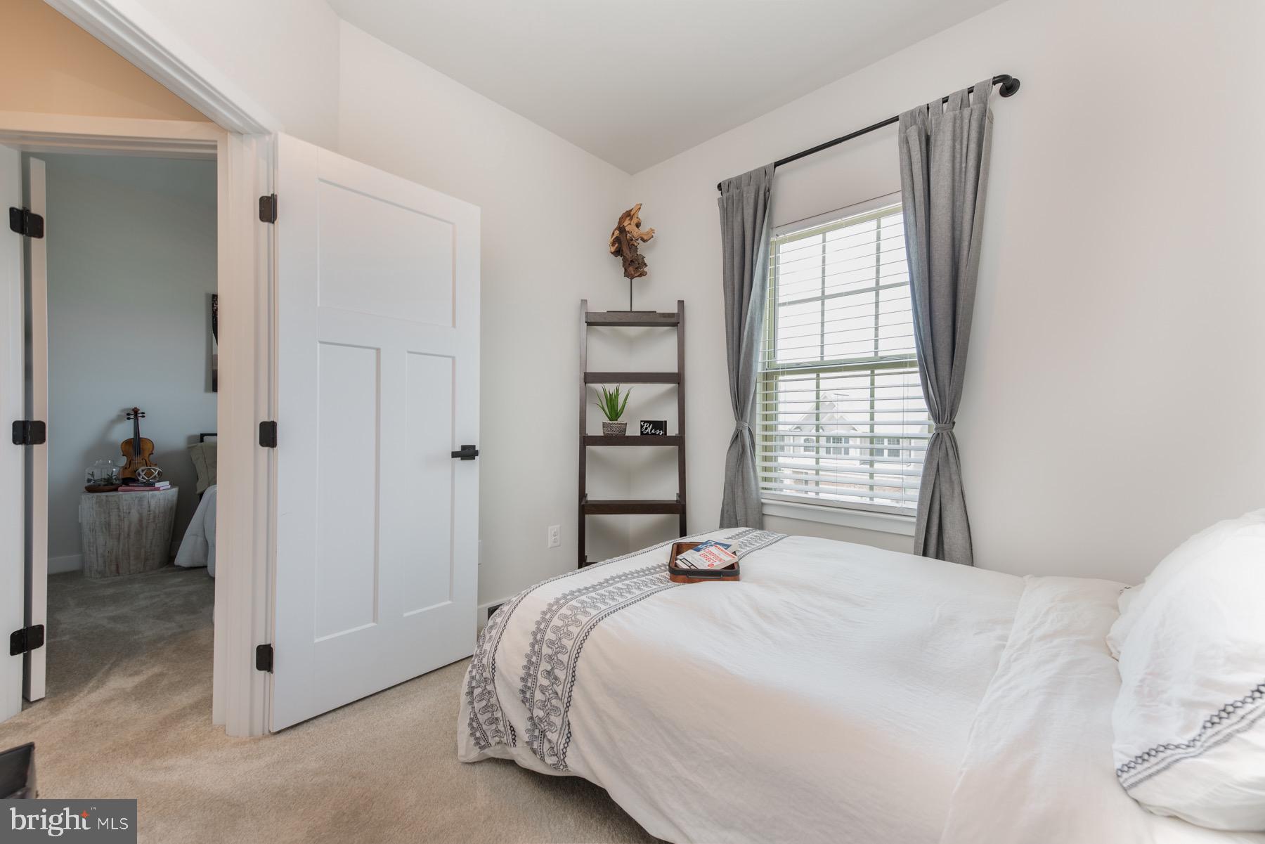 POTOMAC SHORES - Residential