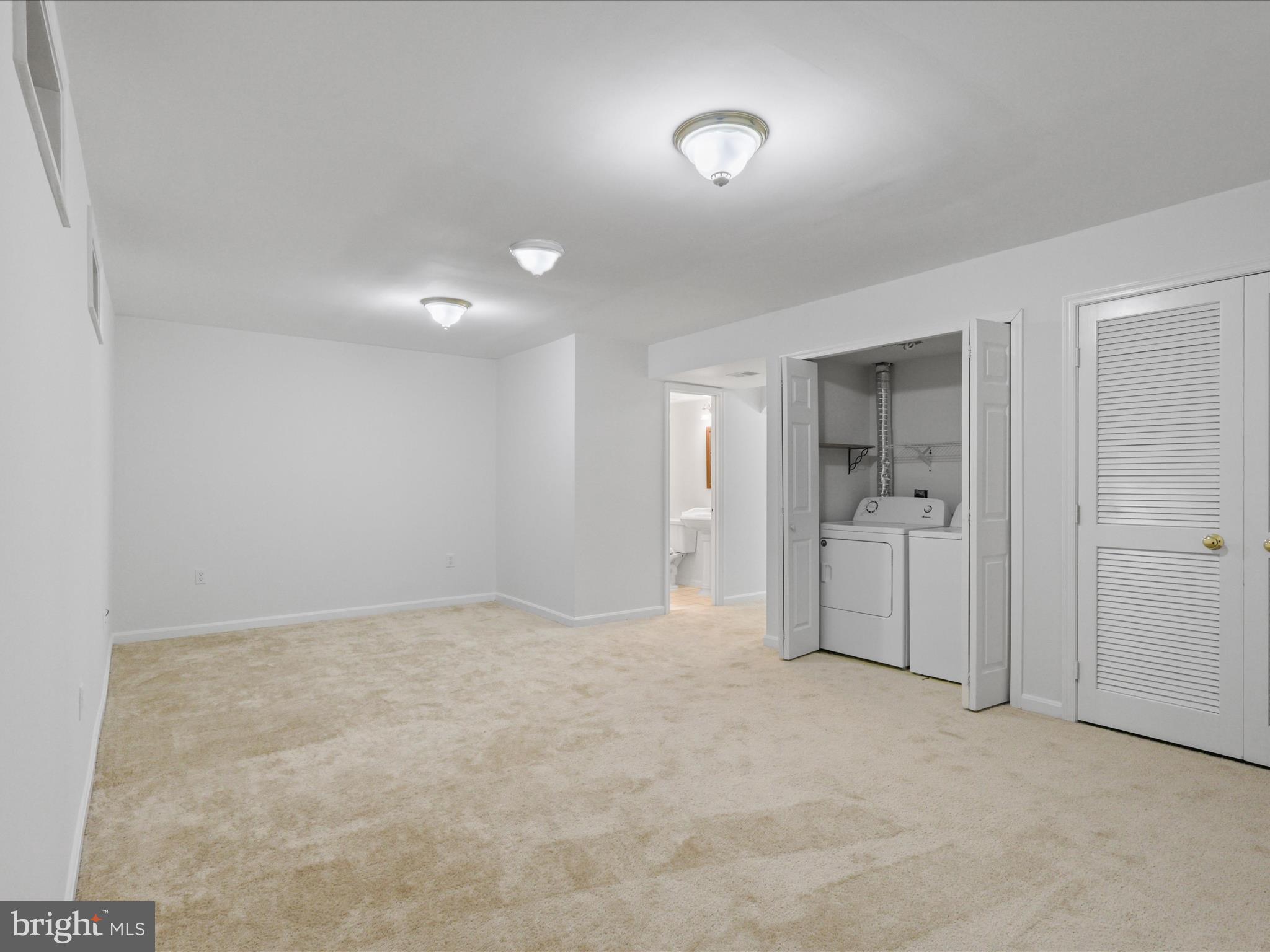 SHADOWBROOK - Residential Lease