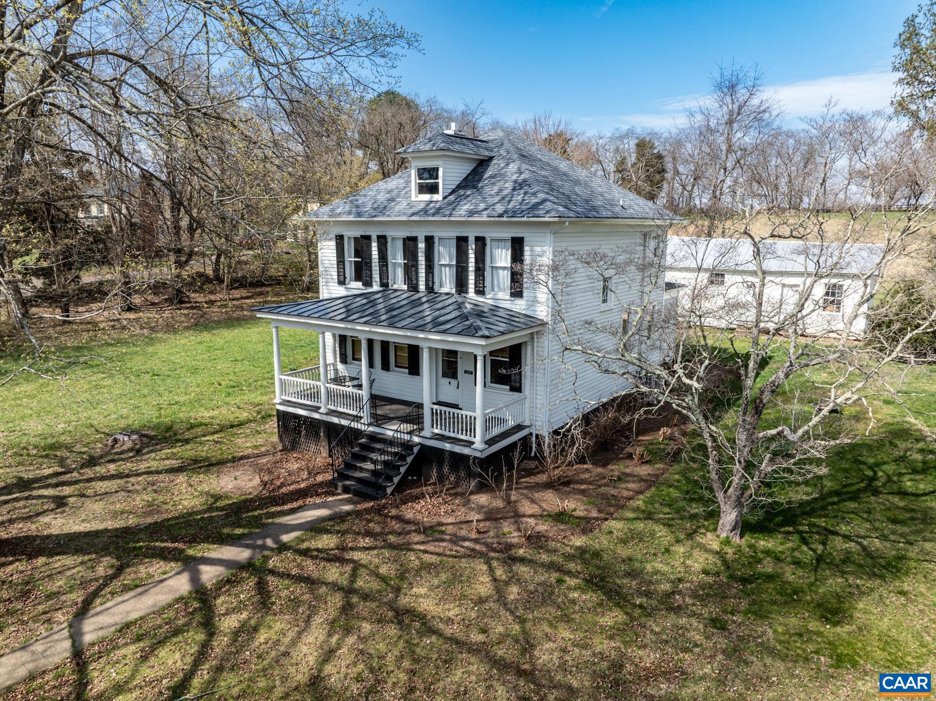 242 MADISON MILLS LN