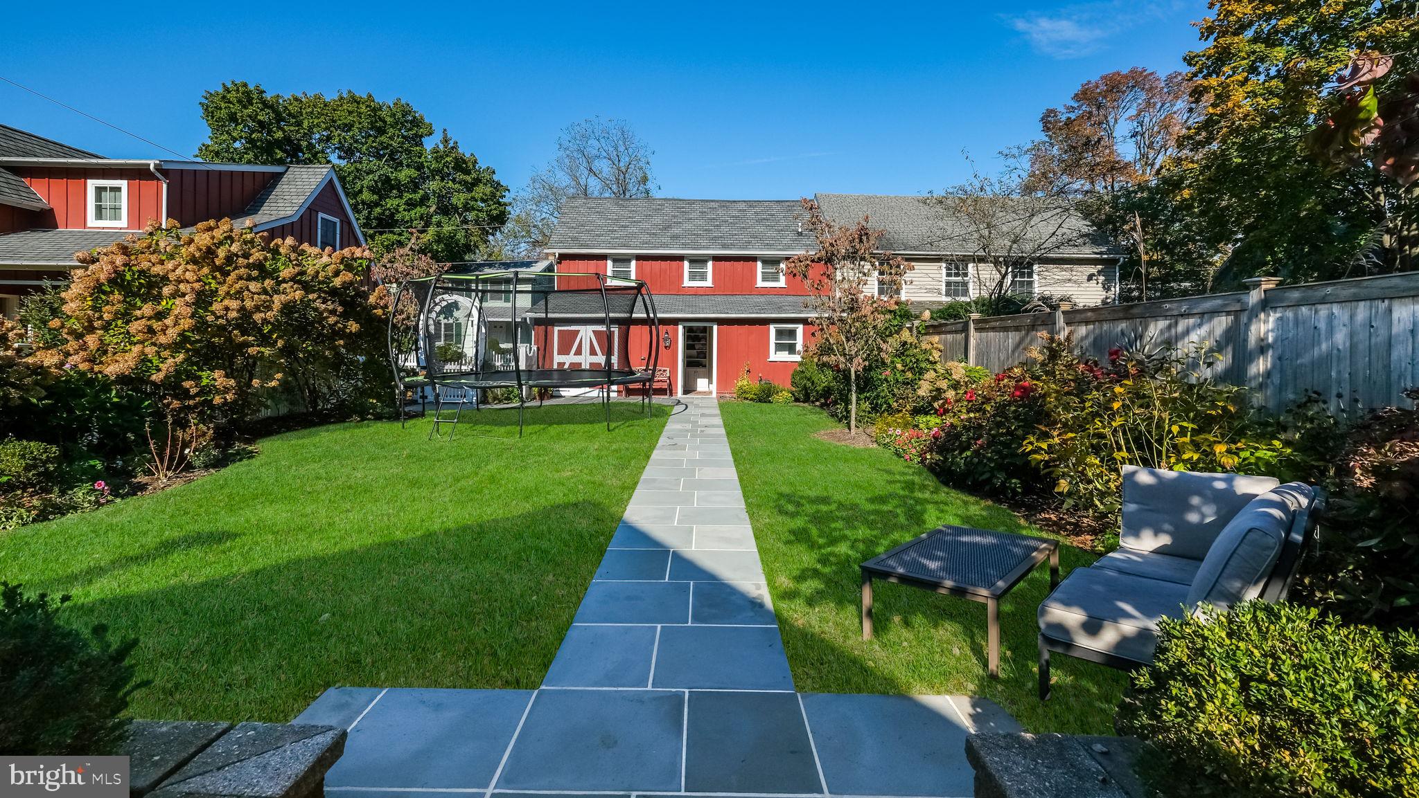 275 W COURT STREET