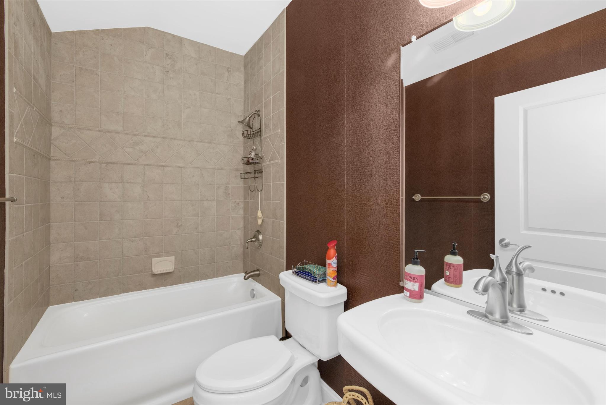 WELLS COVE - Residential