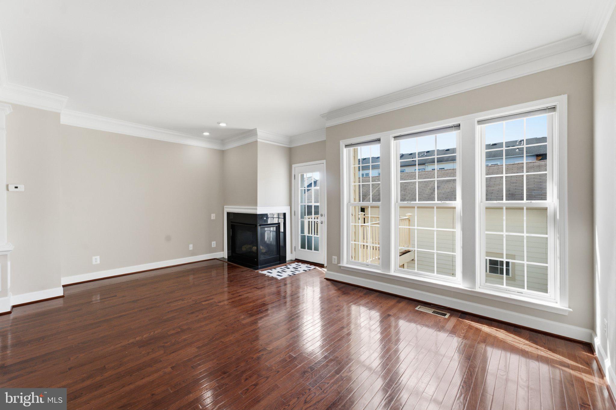 193 GREAT LAUREL SQUARE SE