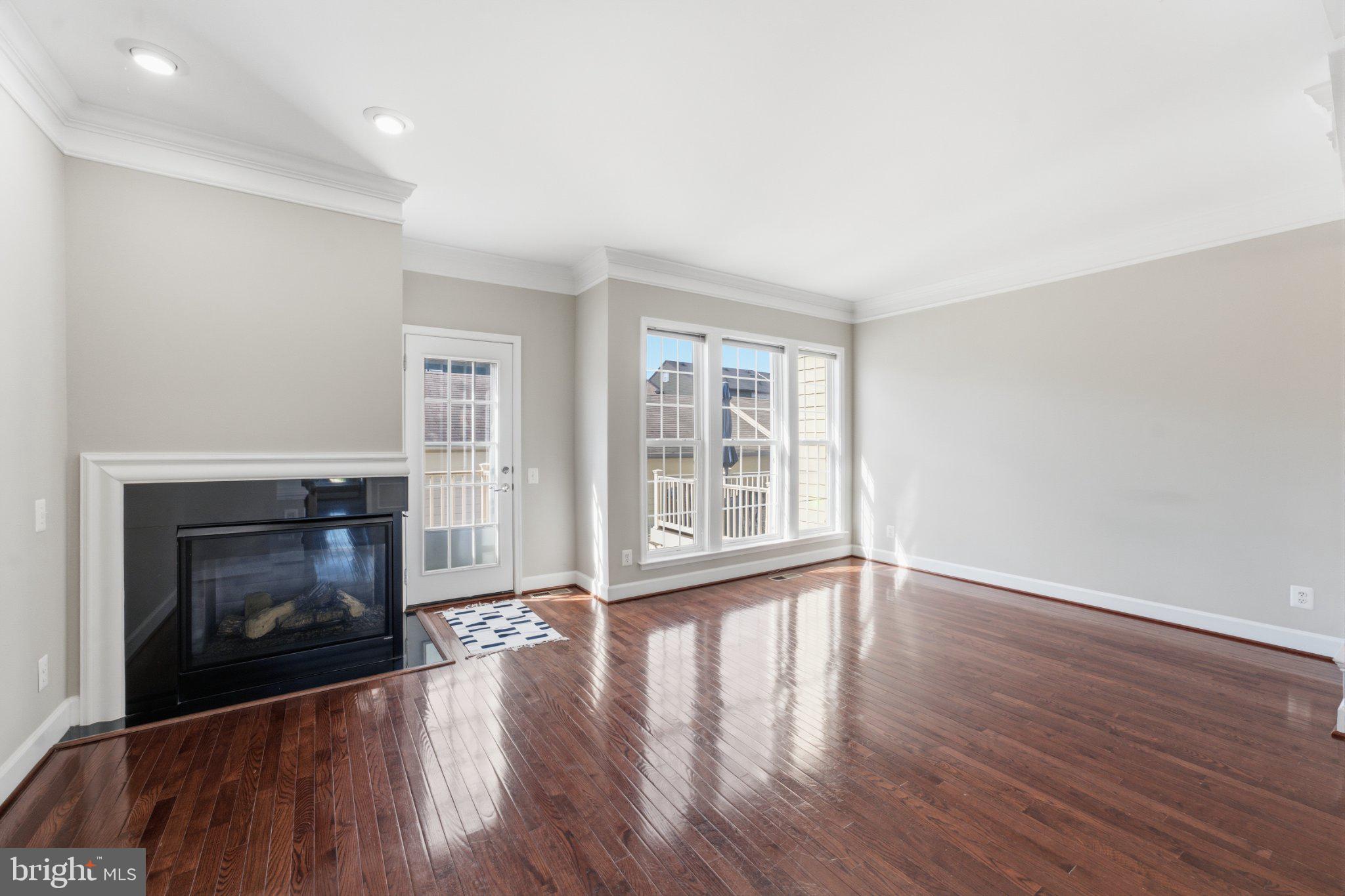 193 GREAT LAUREL SQUARE SE