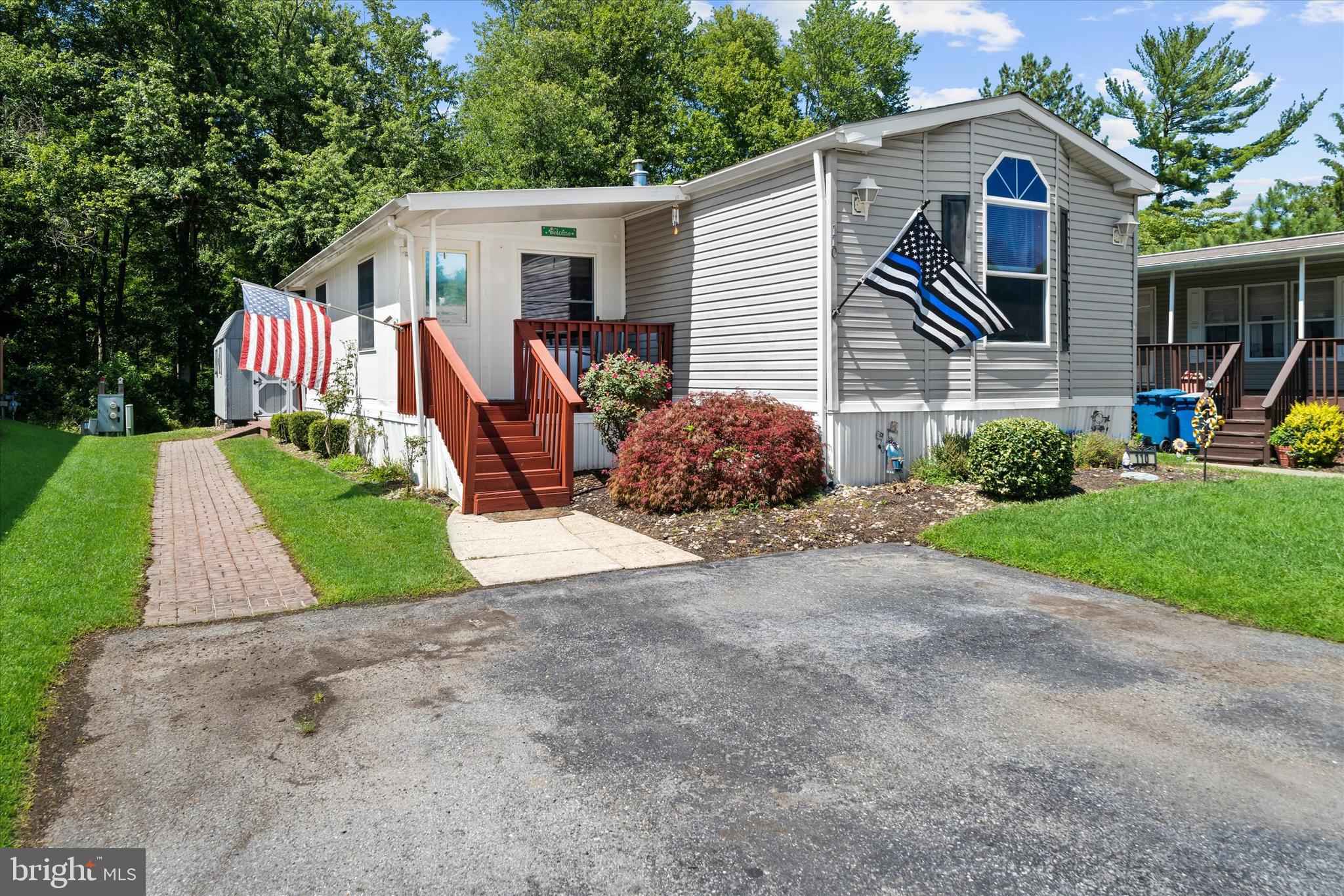 110 W TULIP COURT