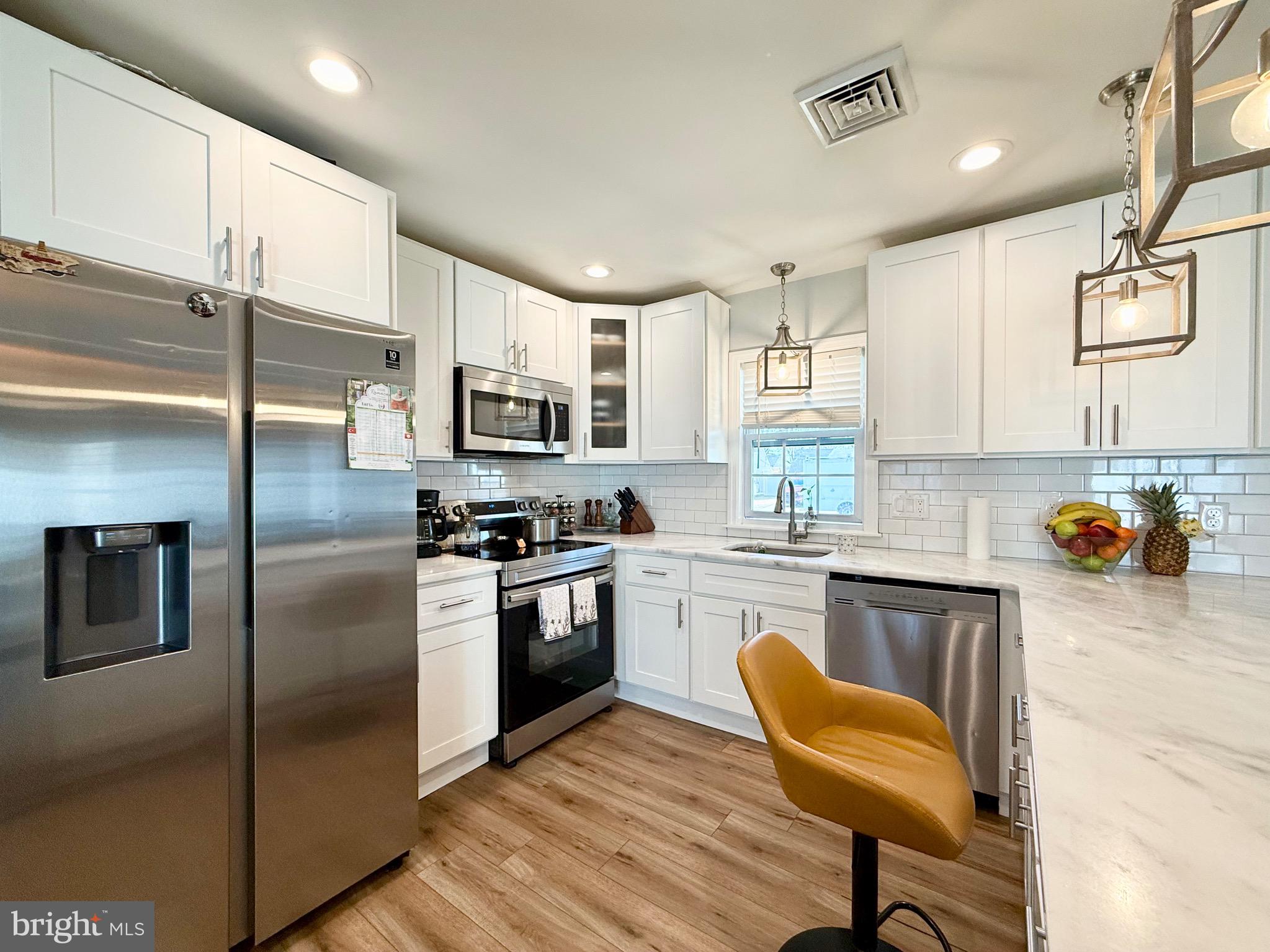 RED CEDAR HILL - Residential