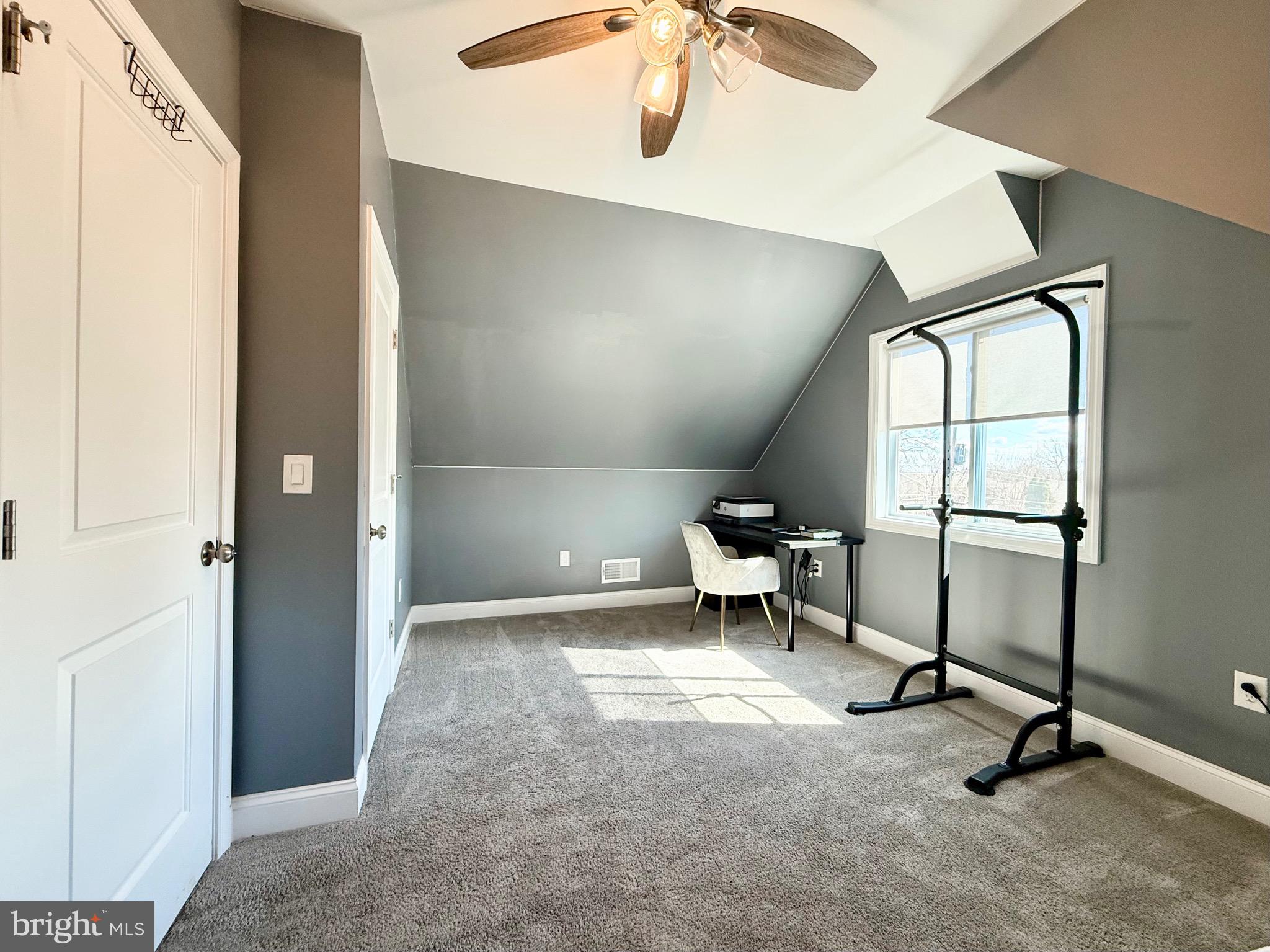 RED CEDAR HILL - Residential