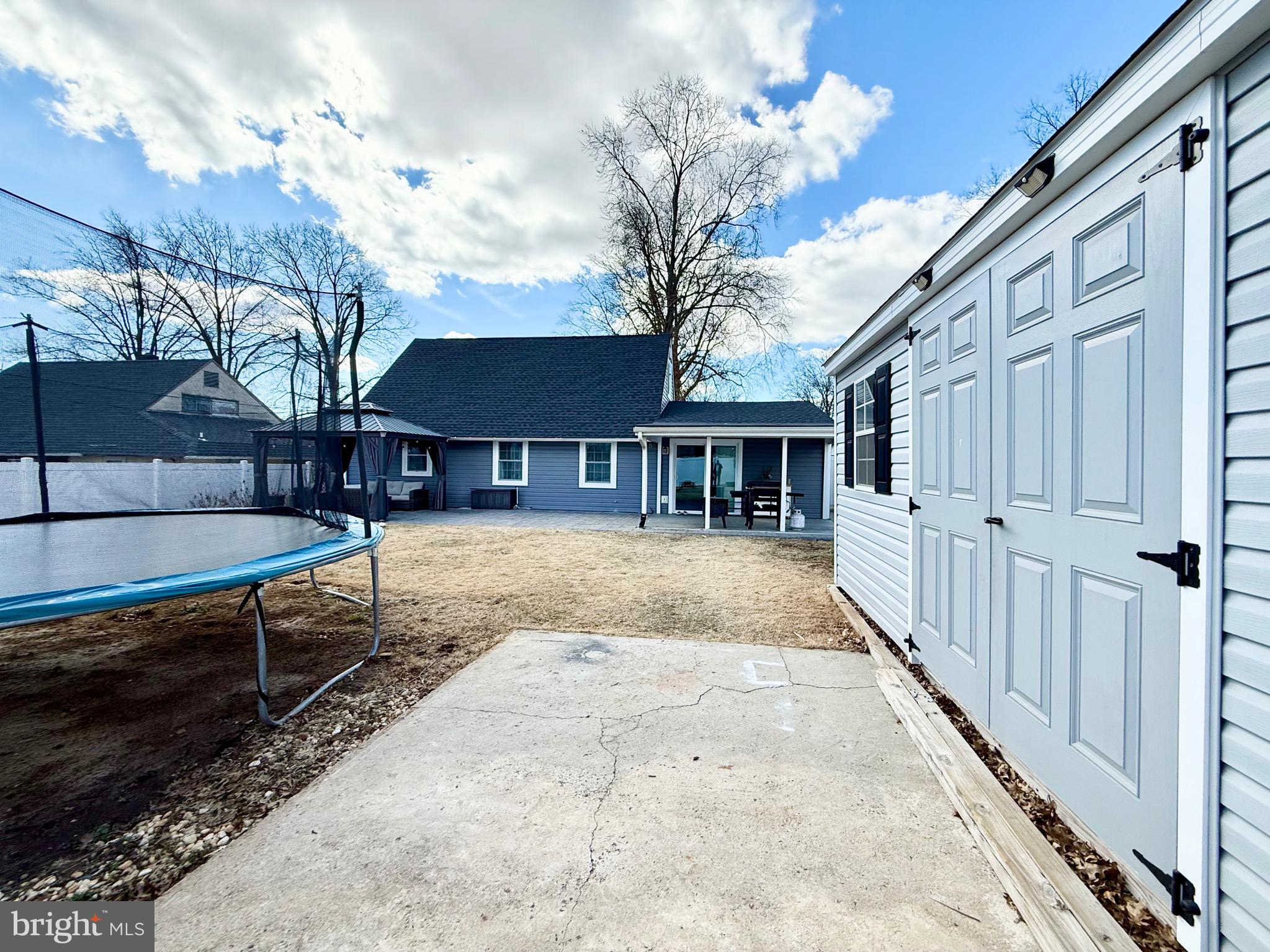 RED CEDAR HILL - Residential