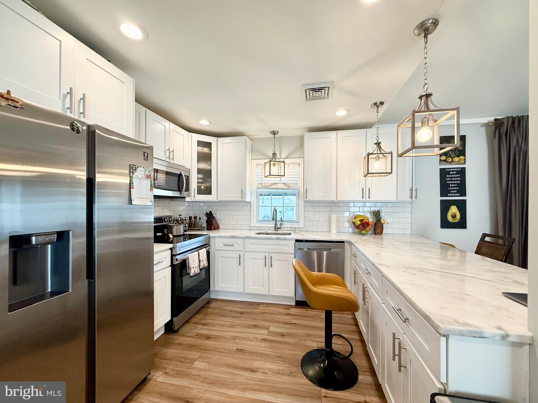 RED CEDAR HILL - Residential