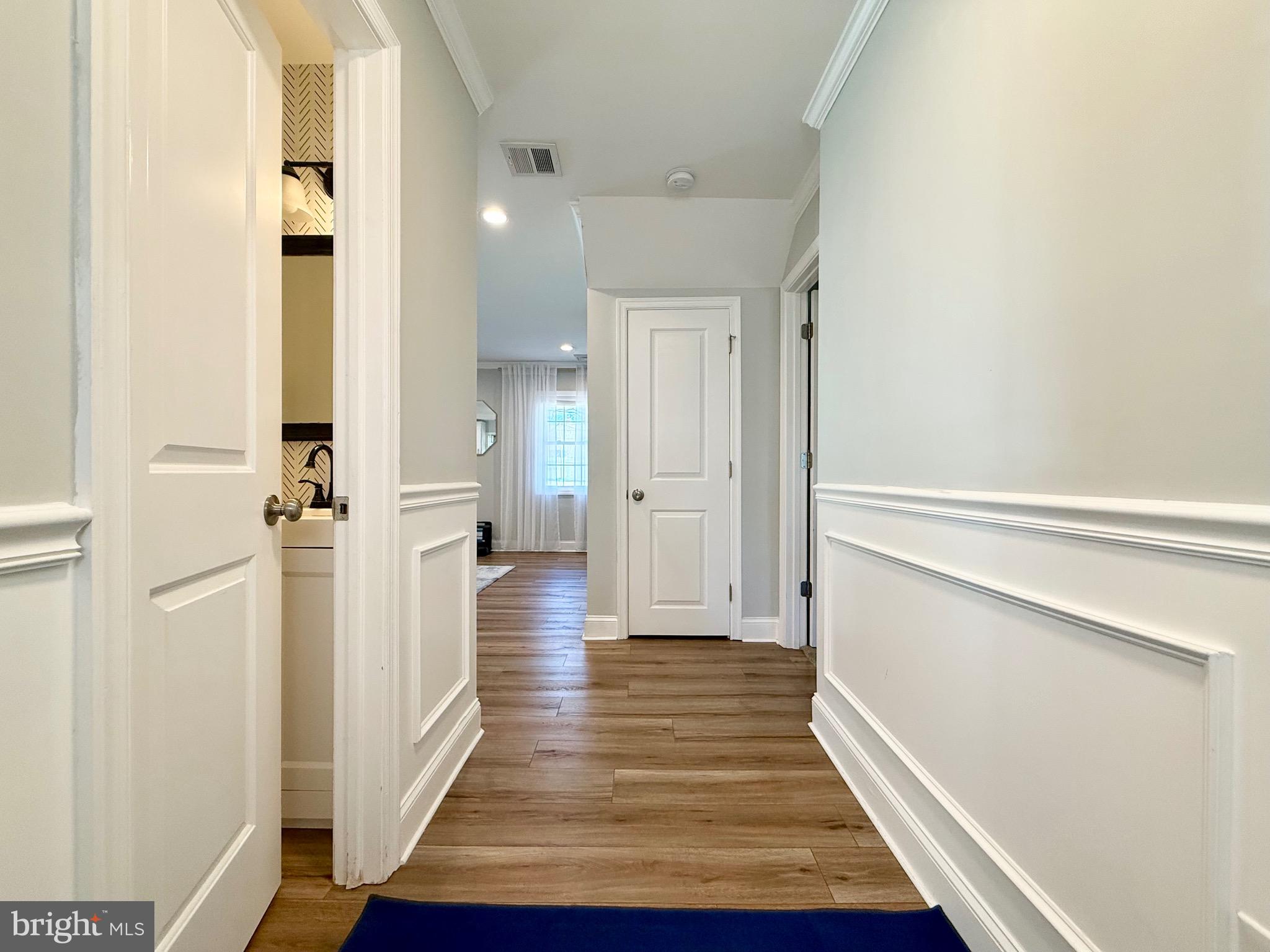RED CEDAR HILL - Residential