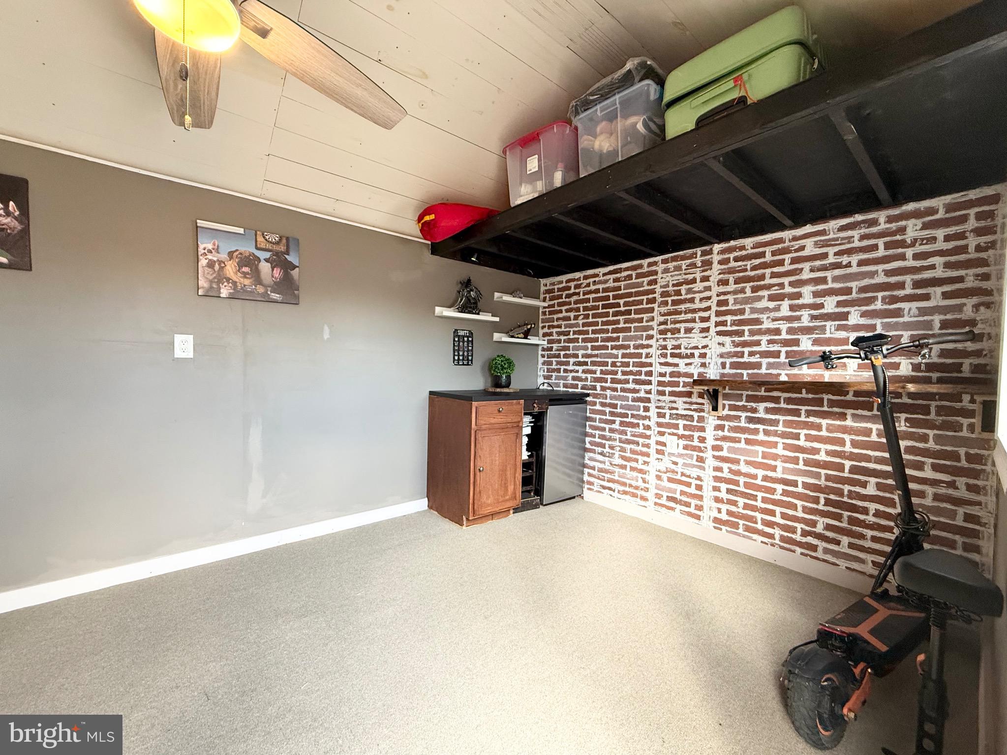 RED CEDAR HILL - Residential