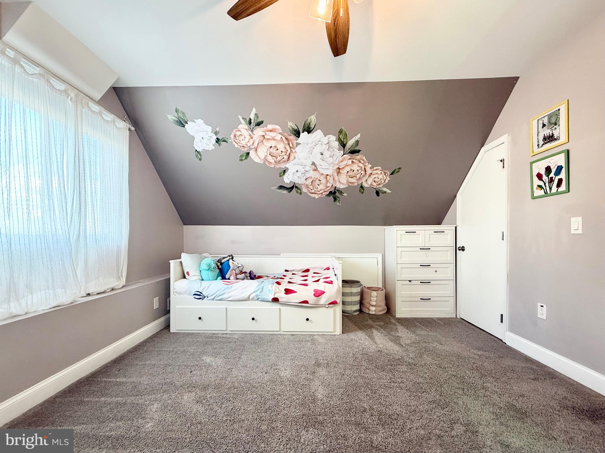 RED CEDAR HILL - Residential