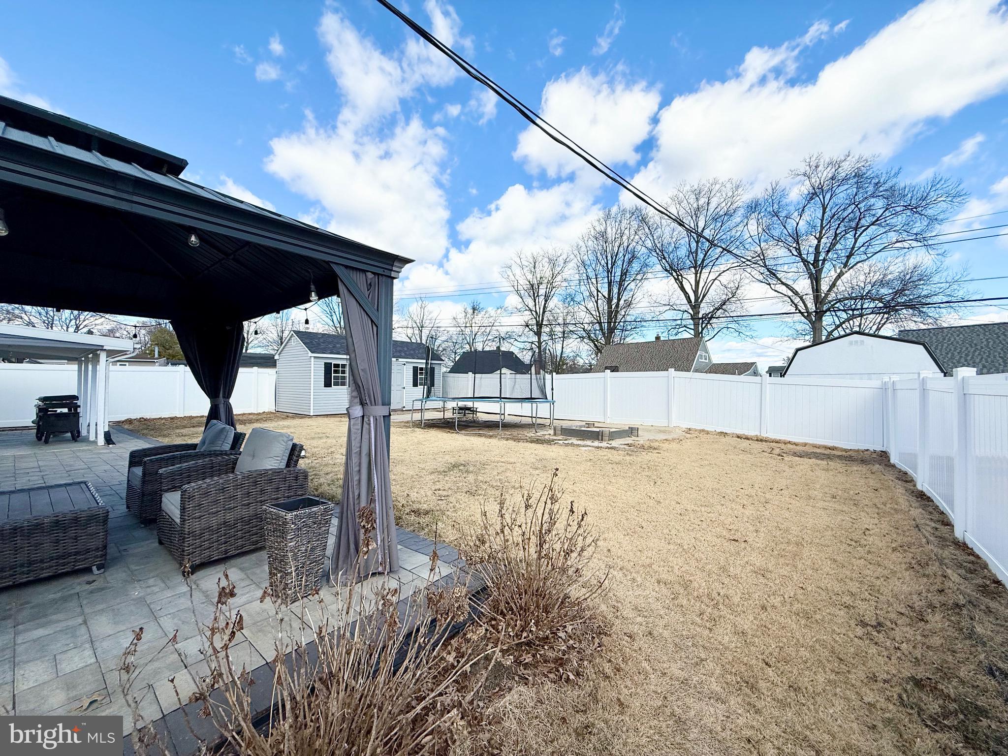 RED CEDAR HILL - Residential