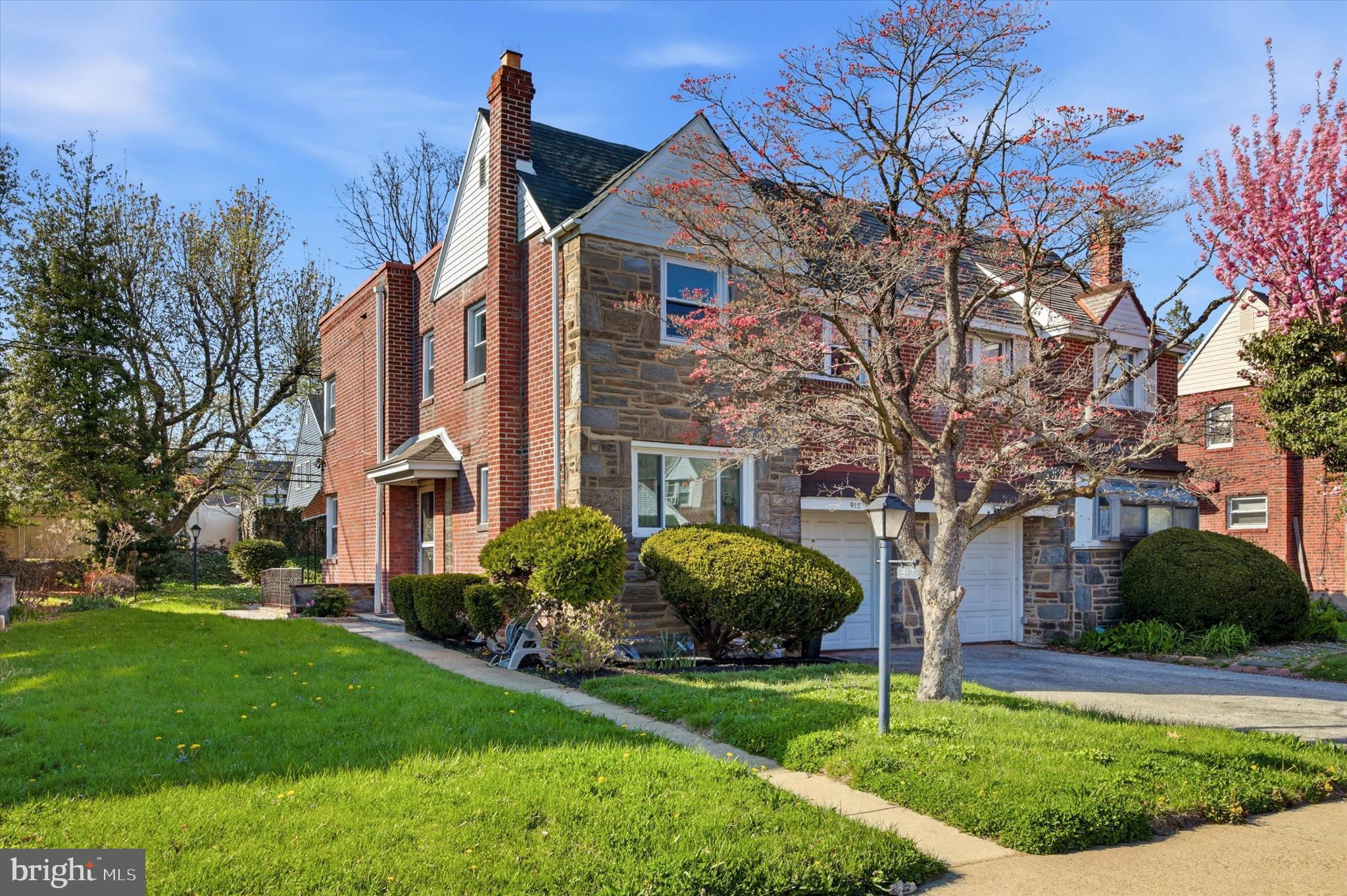 917 E WADSWORTH AVENUE