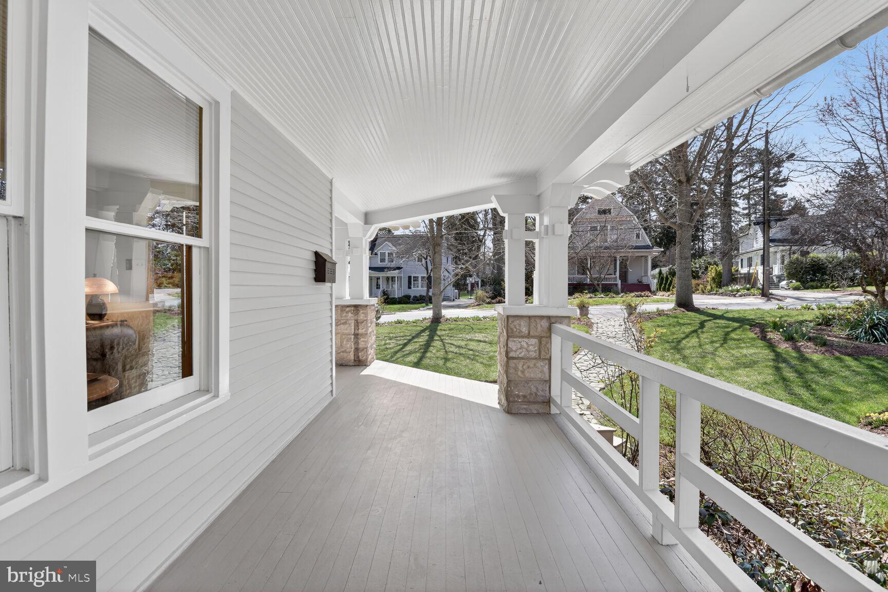 KENSINGTON PARK - Residential