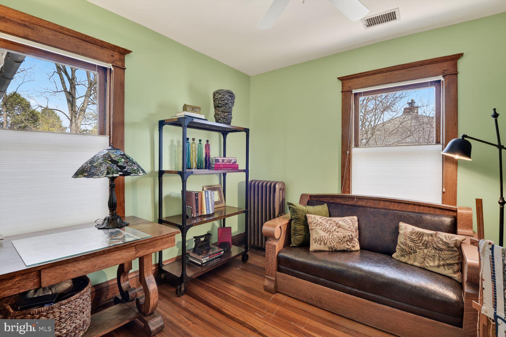 KENSINGTON PARK - Residential