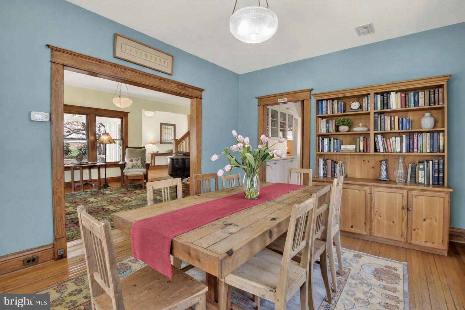 KENSINGTON PARK - Residential